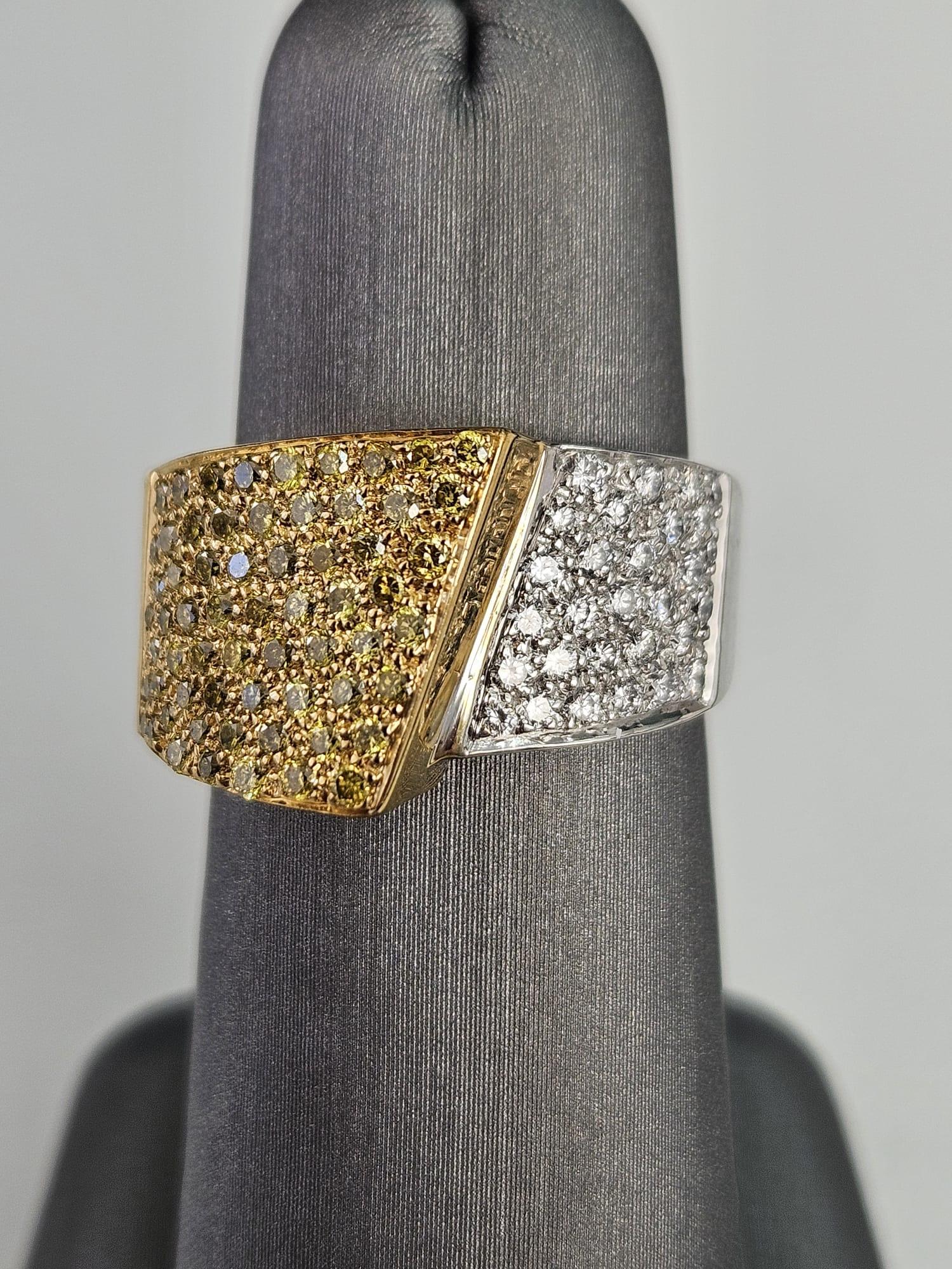 Women's 1.23 ct Canary and White Diamond Band Ring For Sale