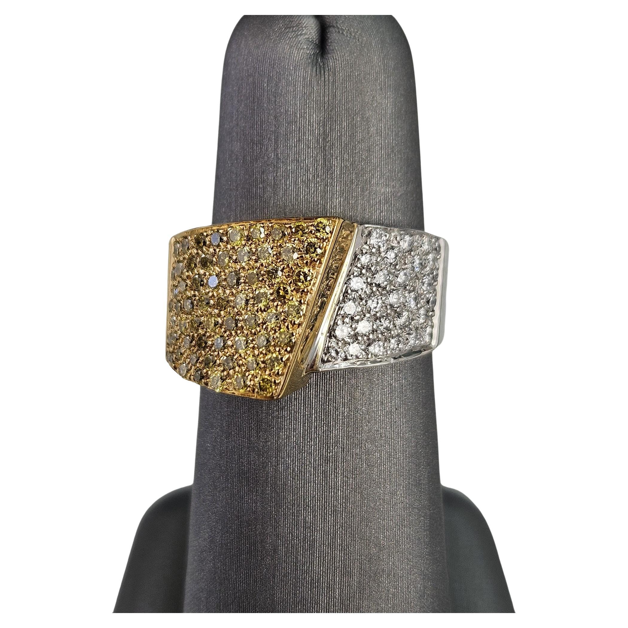 1.23 ct Canary and White Diamond Band Ring For Sale