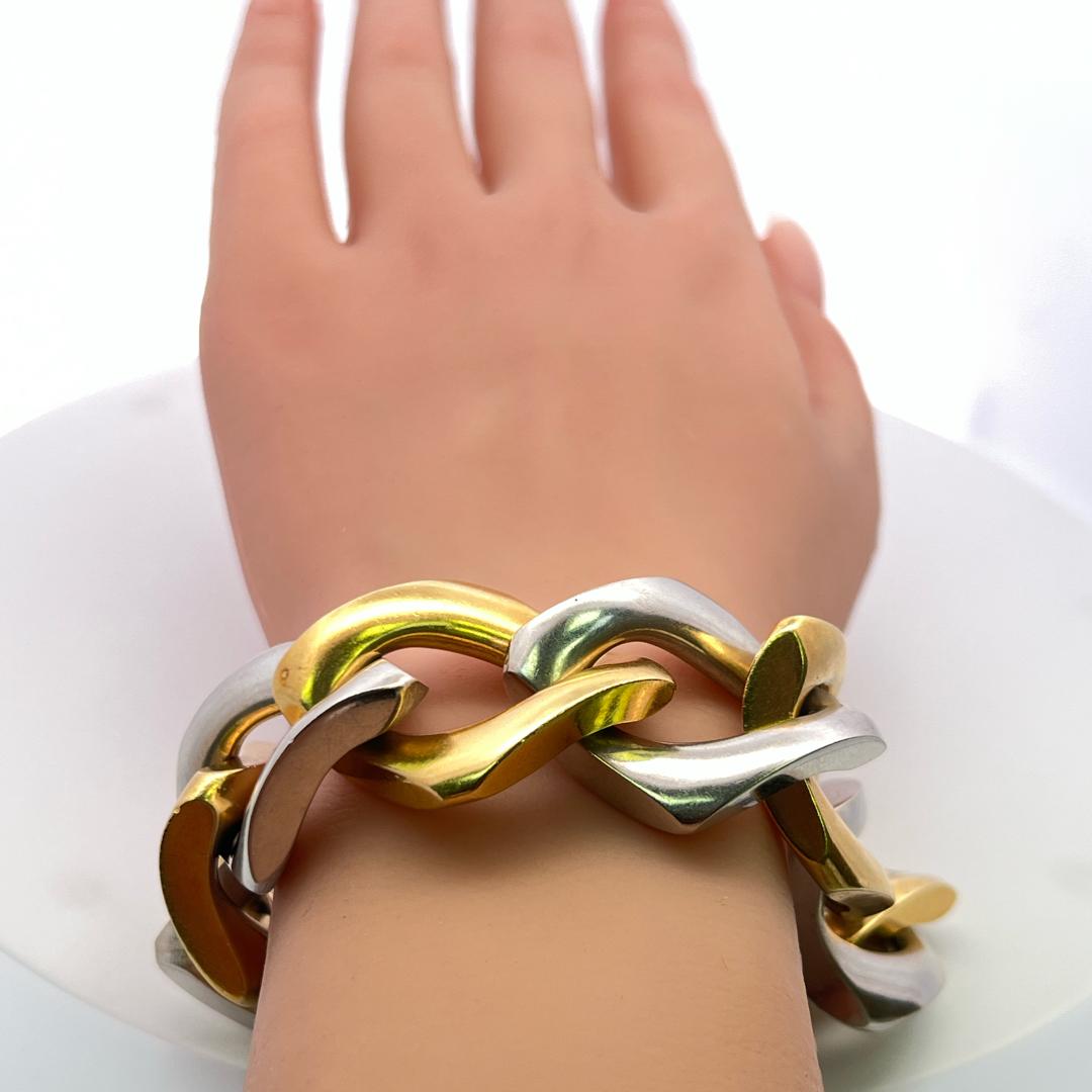 123 Grams 8.5 inch 18 Karat Two Tone Gold Large Link Bracelet For Sale 6