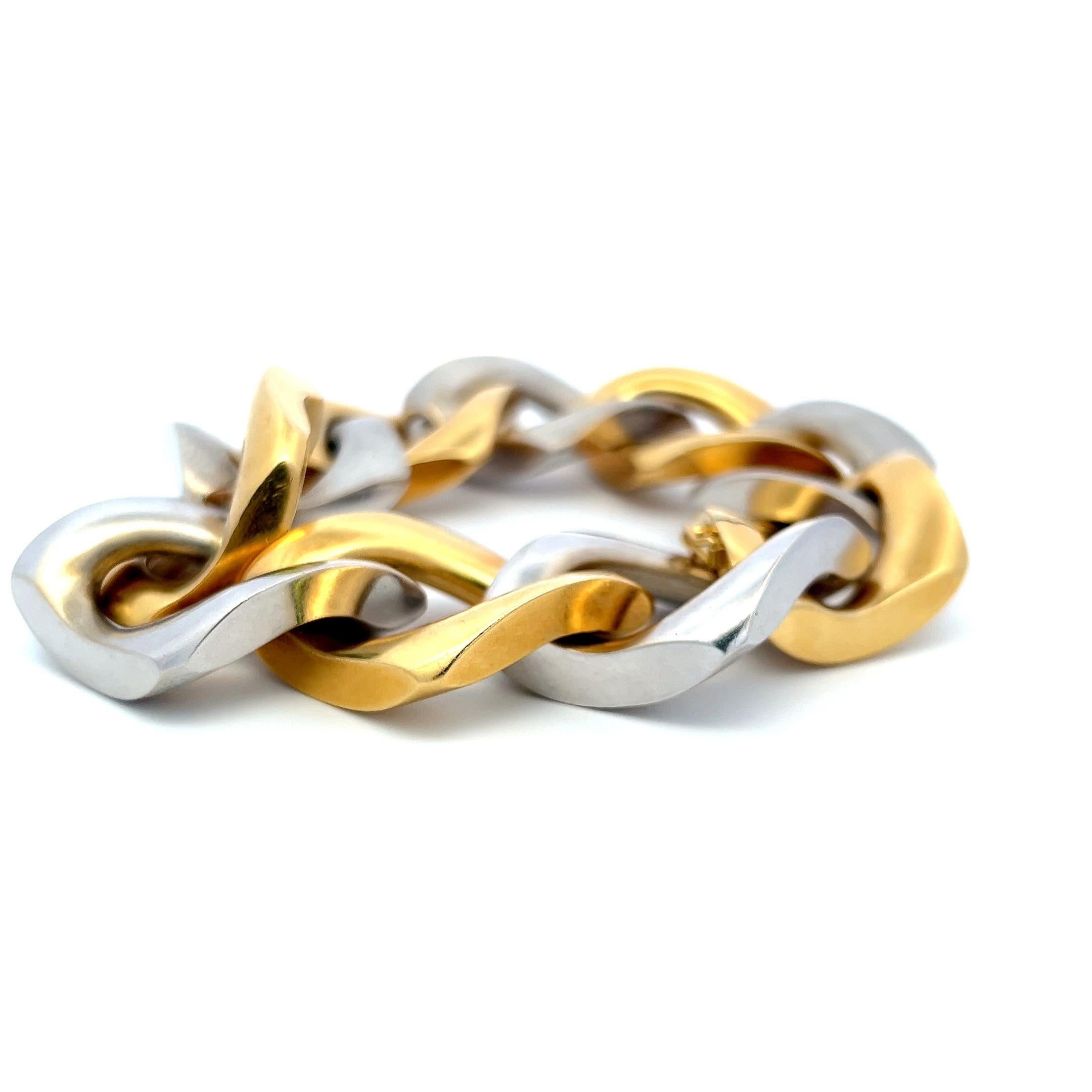 Women's 123 Grams 8.5 inch 18 Karat Two Tone Gold Large Link Bracelet For Sale