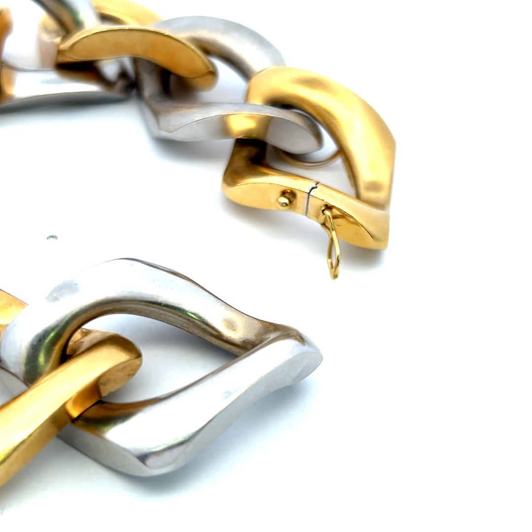 123 Grams 8.5 inch 18 Karat Two Tone Gold Large Link Bracelet For Sale 4