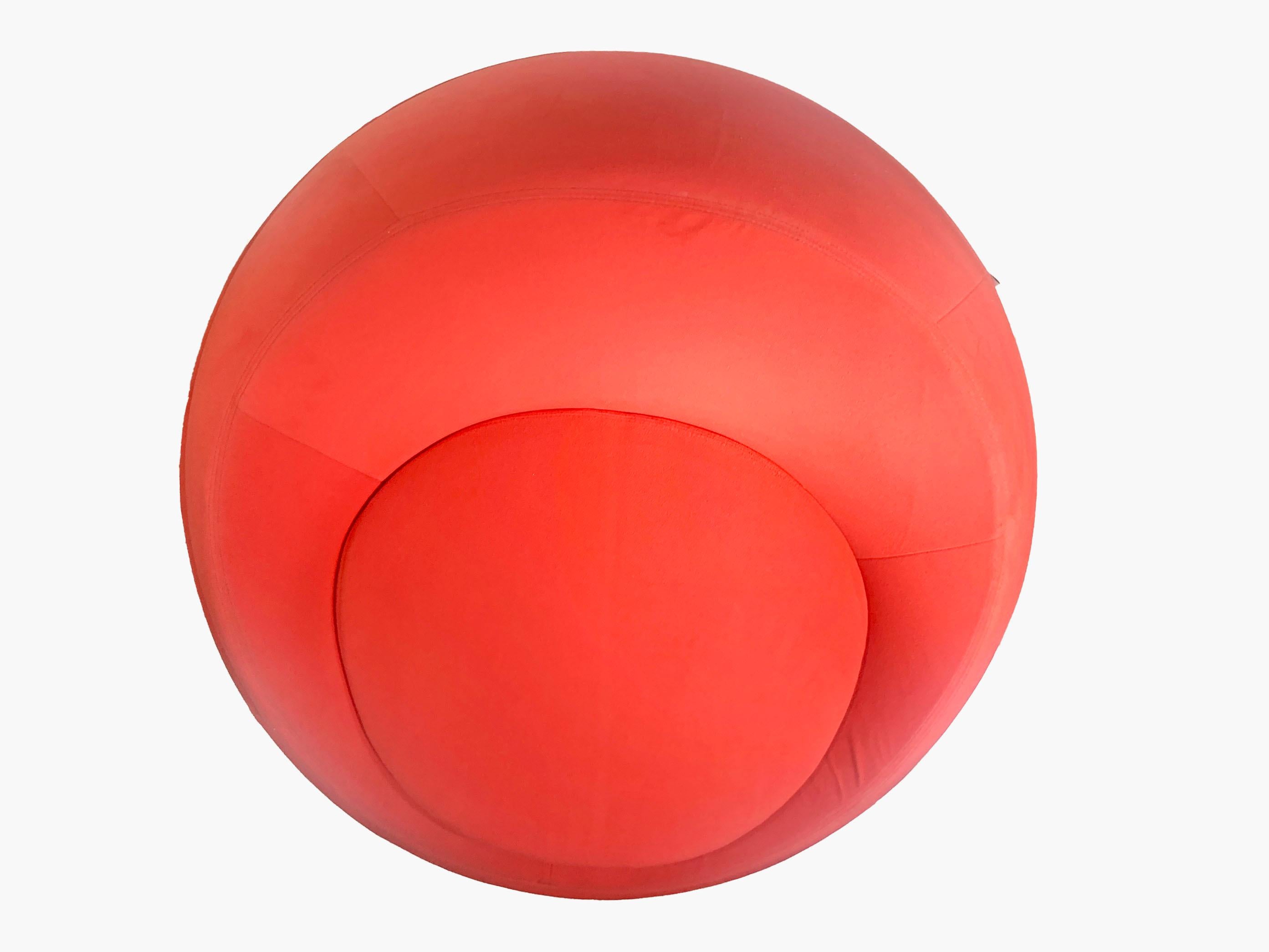 123 Red Lounge chair, conçue par Victor Boeda en 2006 pour Steiner, Paris. 

