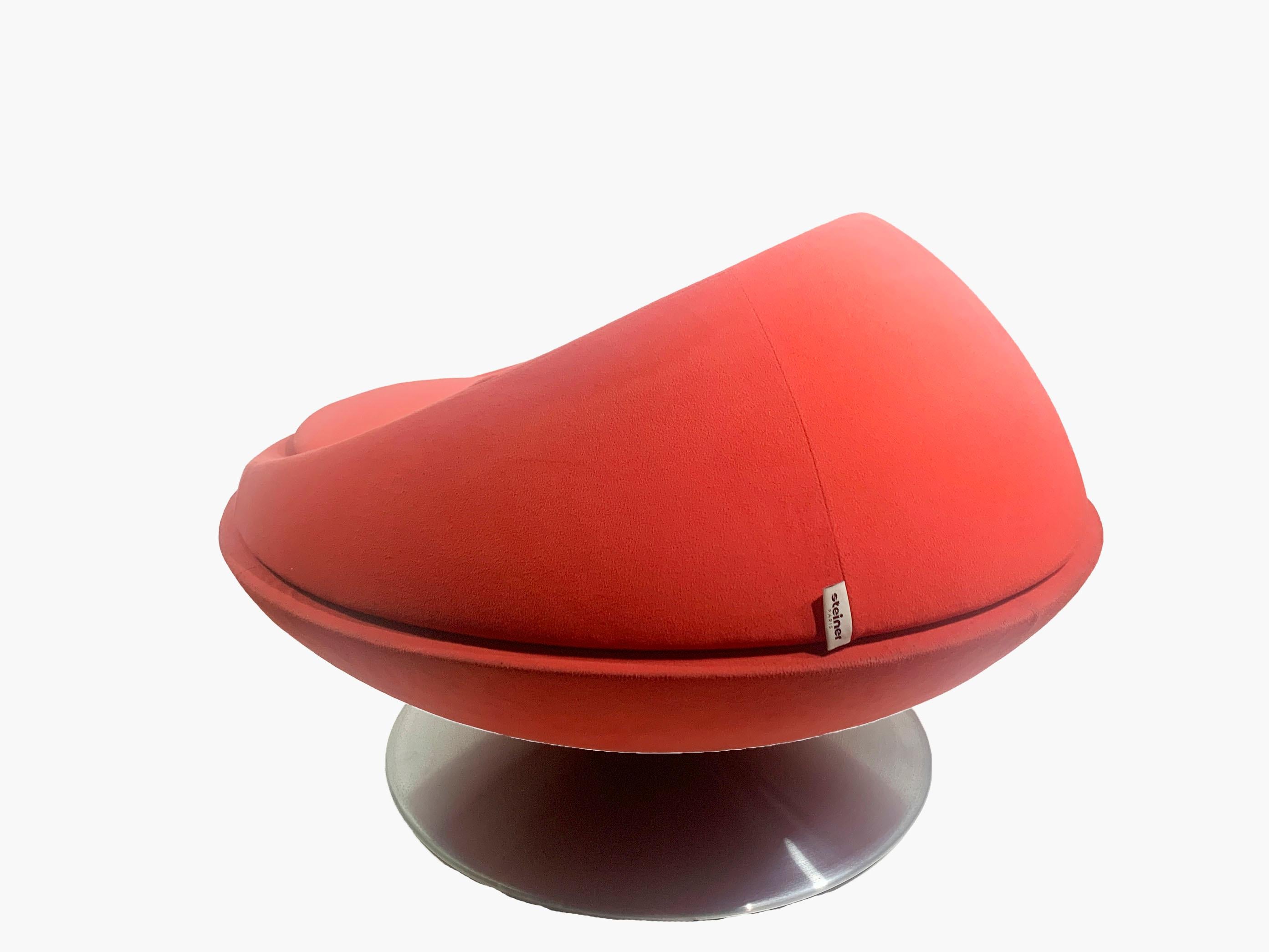 123 Lounge Red Chair Am designs by Victor Boeda for Steiner Paris Bon état - En vente à Beirut, LB