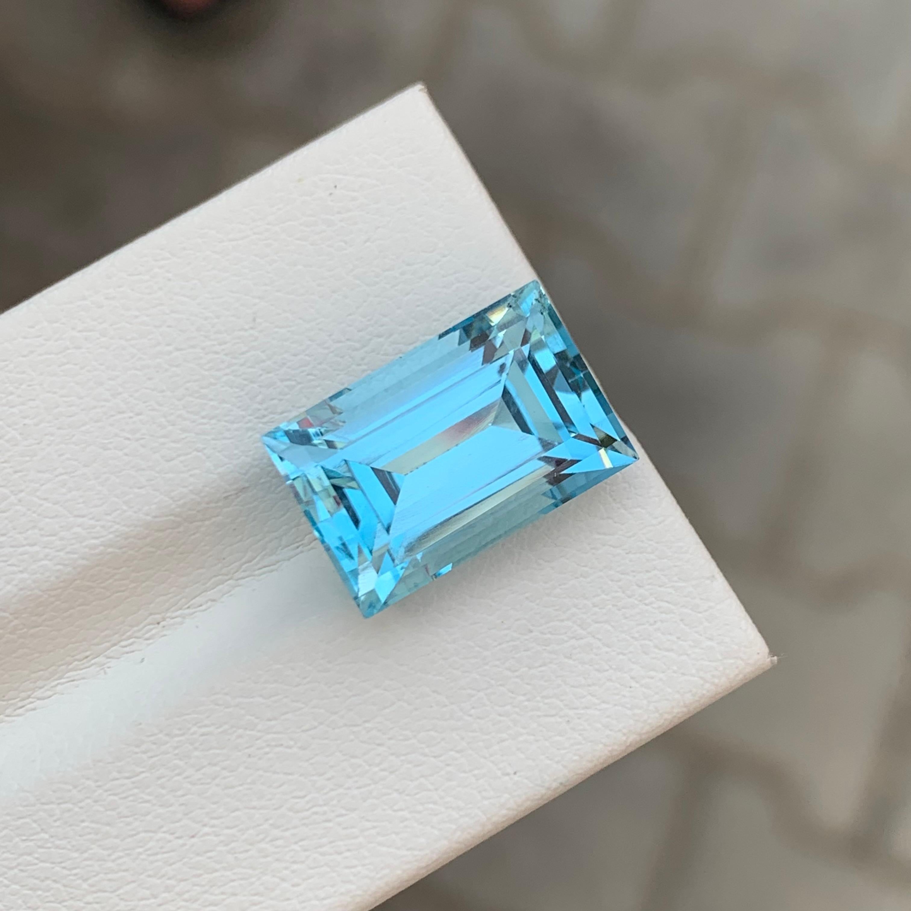 da uomo o donna 12,30 carati di stupefacente gemma di forma baguette di Topazio Blu per collana in vendita