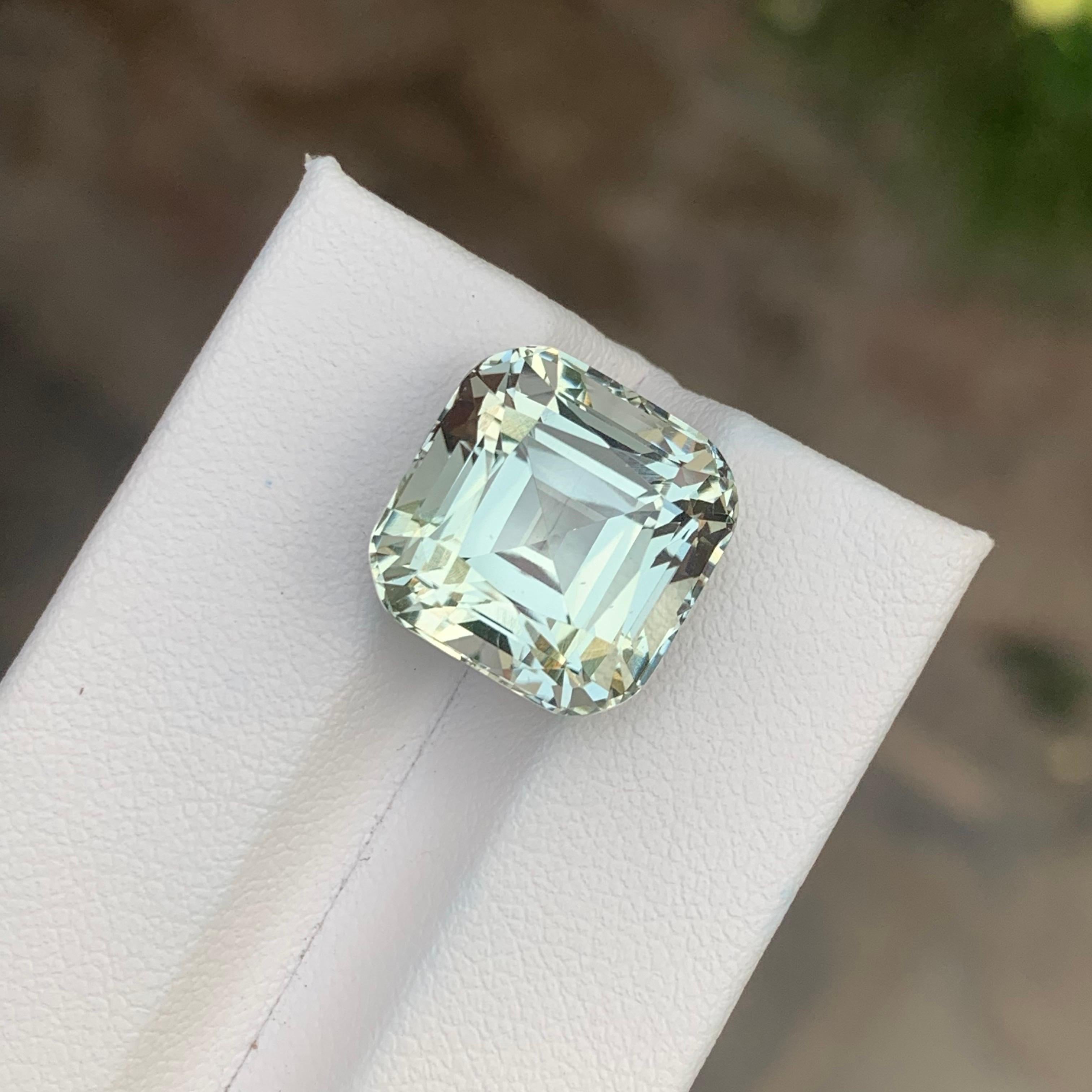Square Cut 12.30 Carat Natural Loose Green Amethyst \ Prasiolite Square Shape Gemstone For Sale