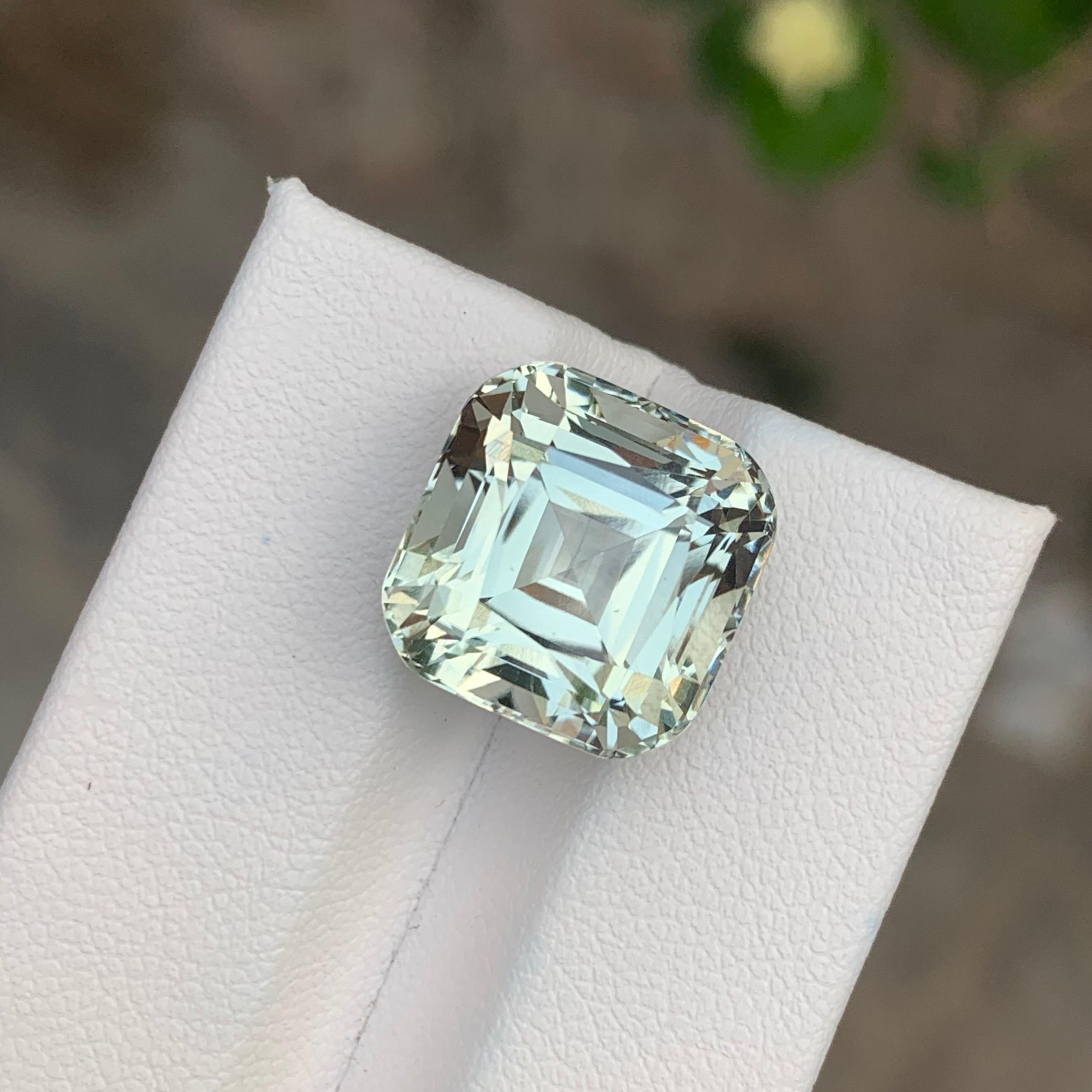 Women's or Men's 12.30 Carat Natural Loose Green Amethyst \ Prasiolite Square Shape Gemstone For Sale