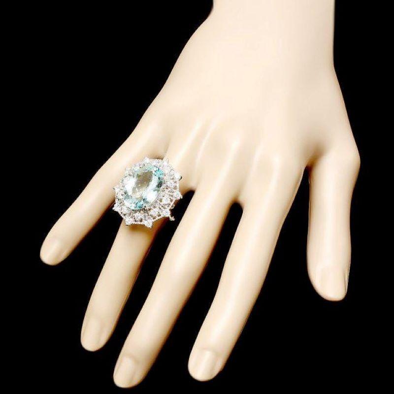 12.30 Carats Natural Aquamarine and Diamond 14K Solid White Gold Ring In New Condition For Sale In Los Angeles, CA
