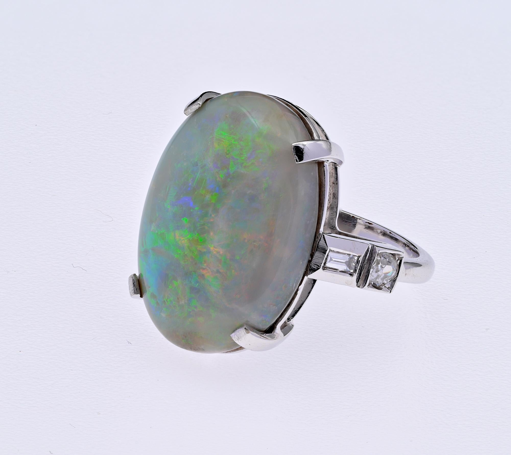 12.30 Ct Australian Opal Diamond Large Solitaire ring In Good Condition For Sale In Napoli, IT