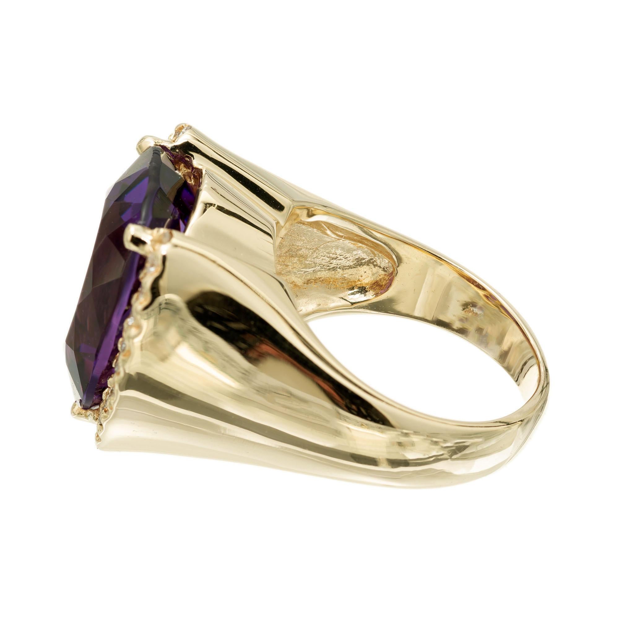 12.31 Carat Amethyst Diamond Yellow Gold Cocktail Ring In Good Condition In Stamford, CT