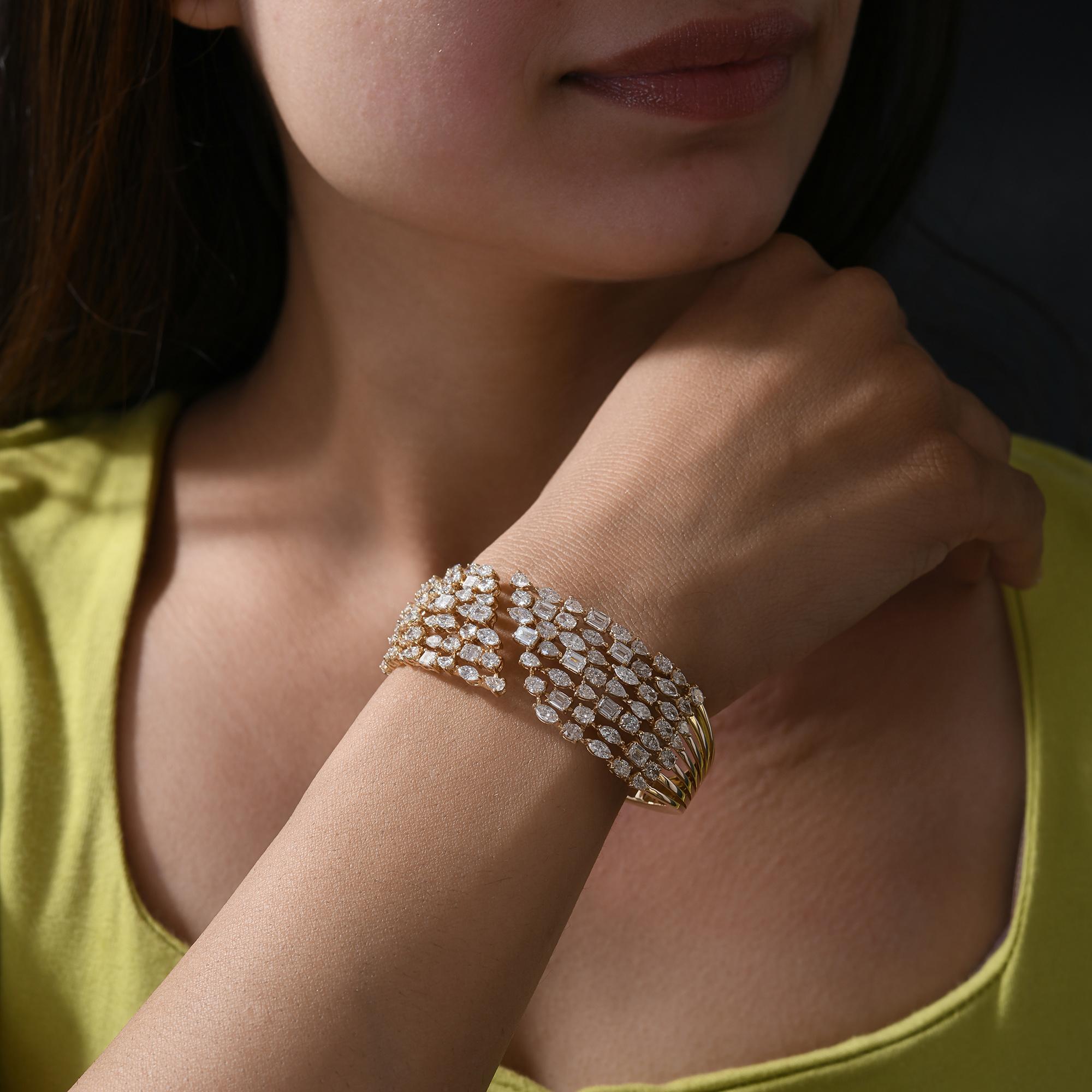 12,32 Quilates SI Claridad HI Color Diamante Brazalete Puño Oro Amarillo 9 Kilates Corte baguette en venta