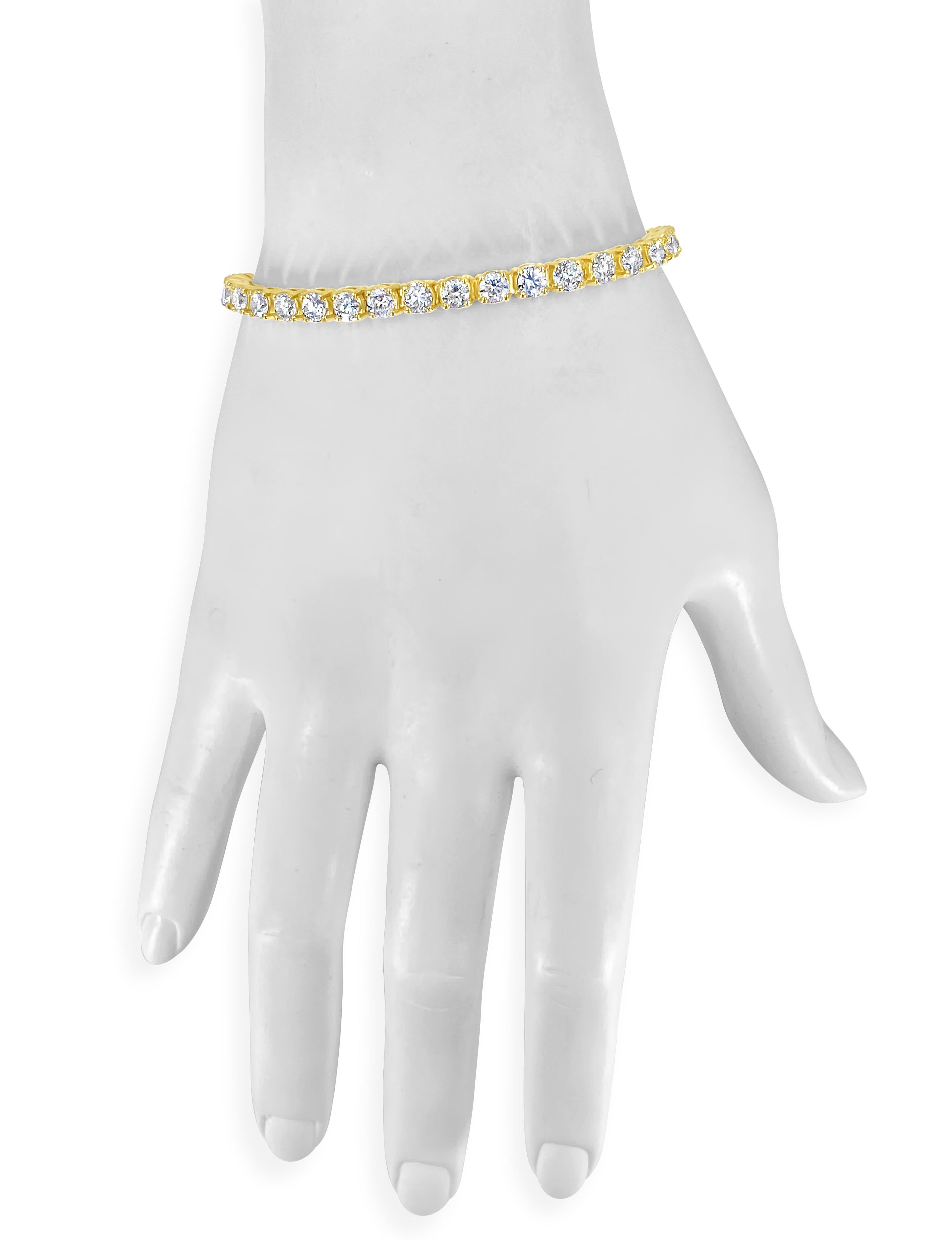 Women's or Men's 12.33 Carat Diamond Tennis Bracelet in 14k Gold For Sale
