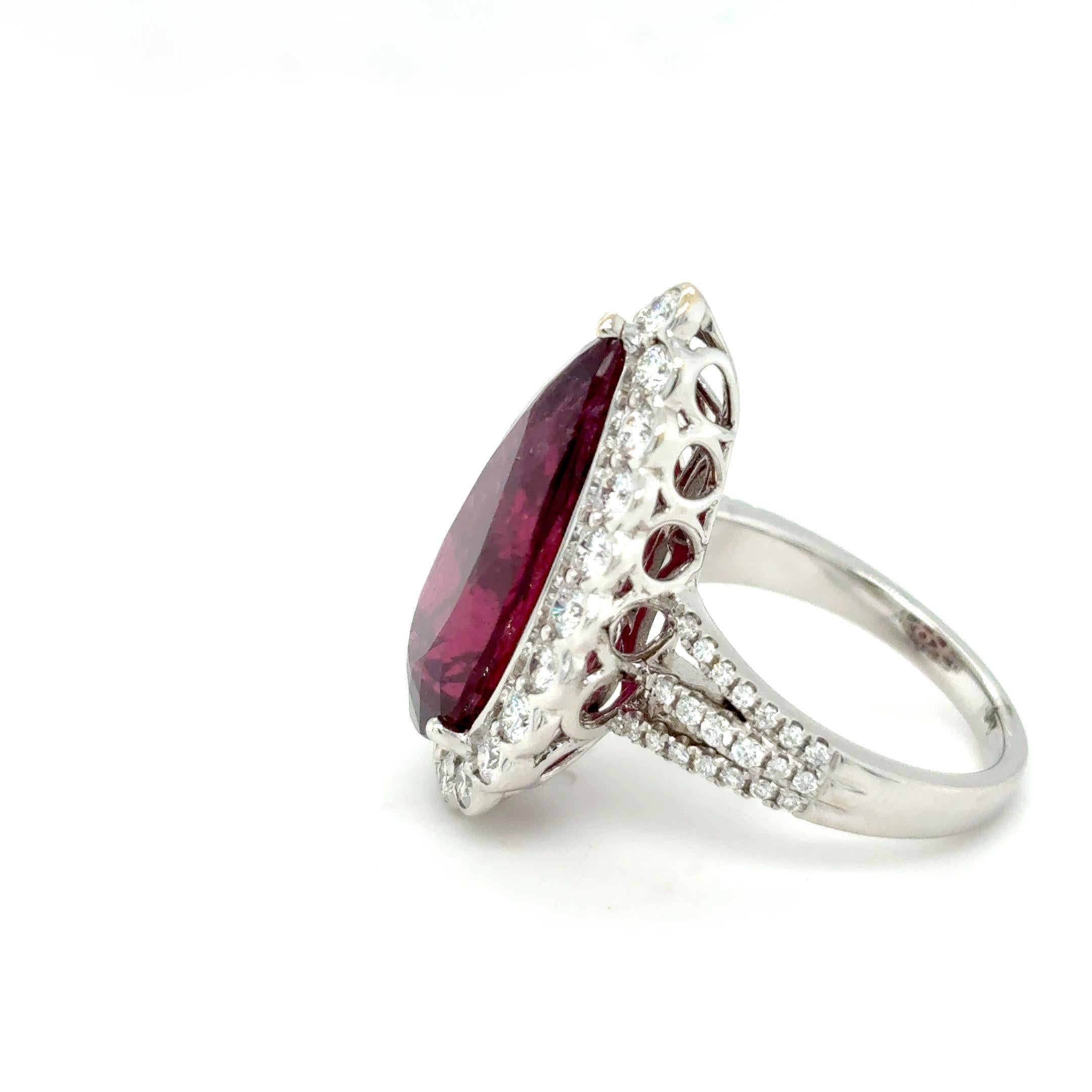 Anillo de cóctel con diamantes y turmalina rubelita talla pera de 12,33 quilates en venta 9