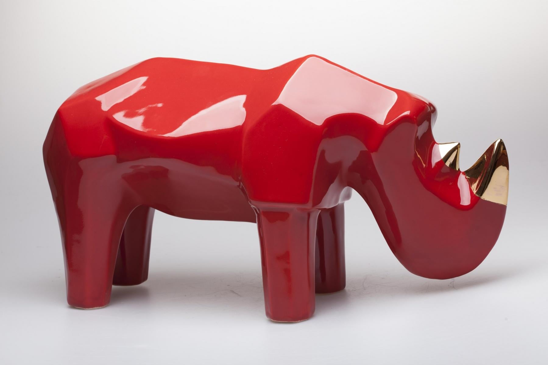 Jakub Niewdana Figurative Sculpture - Red rhino - XXI century, Figurative animal sculpture, Ceramic
