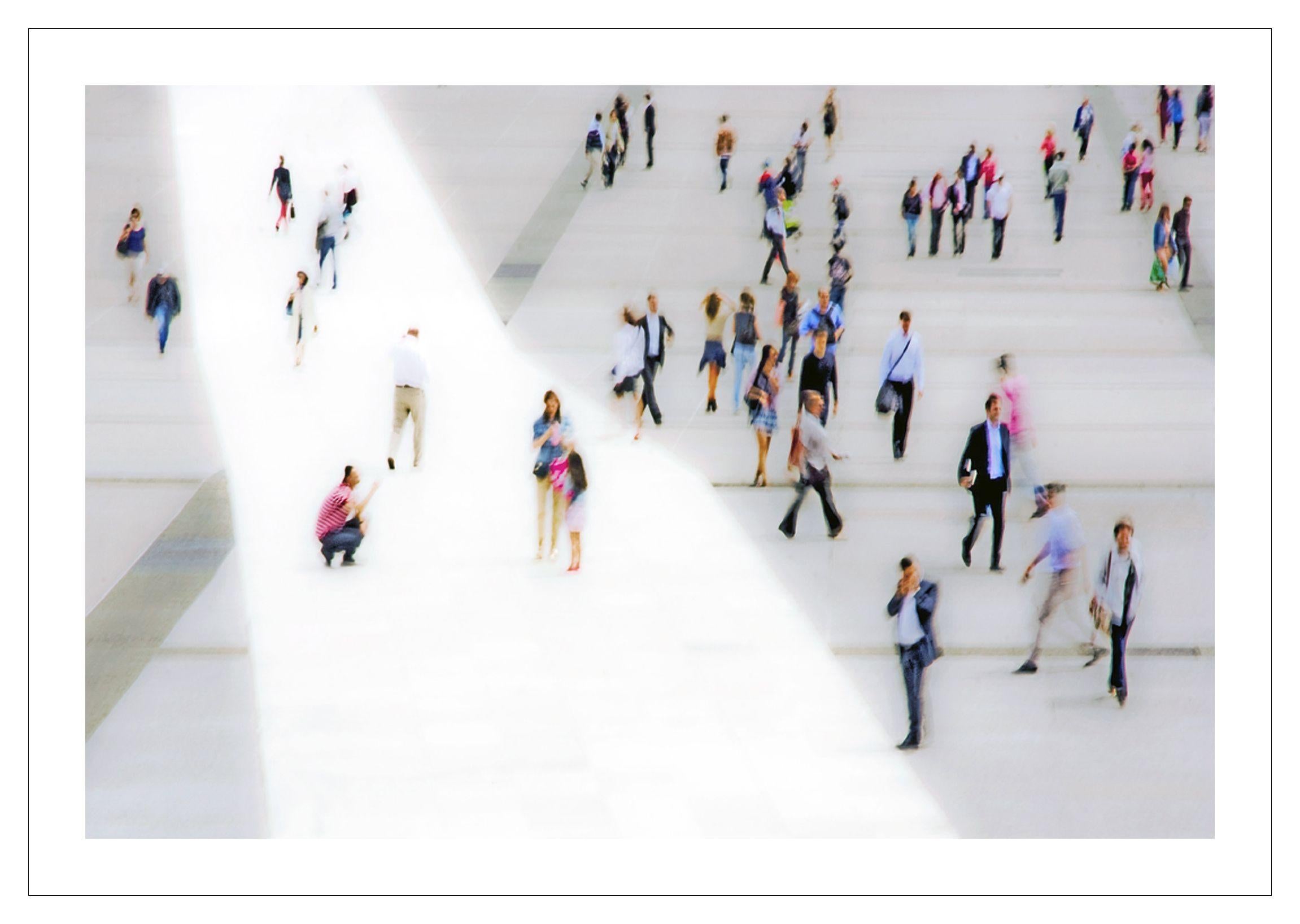 Beata Podwysocka Color Photograph – Hustle and Bustle 3, Fotografie, Archivtinte Jet
