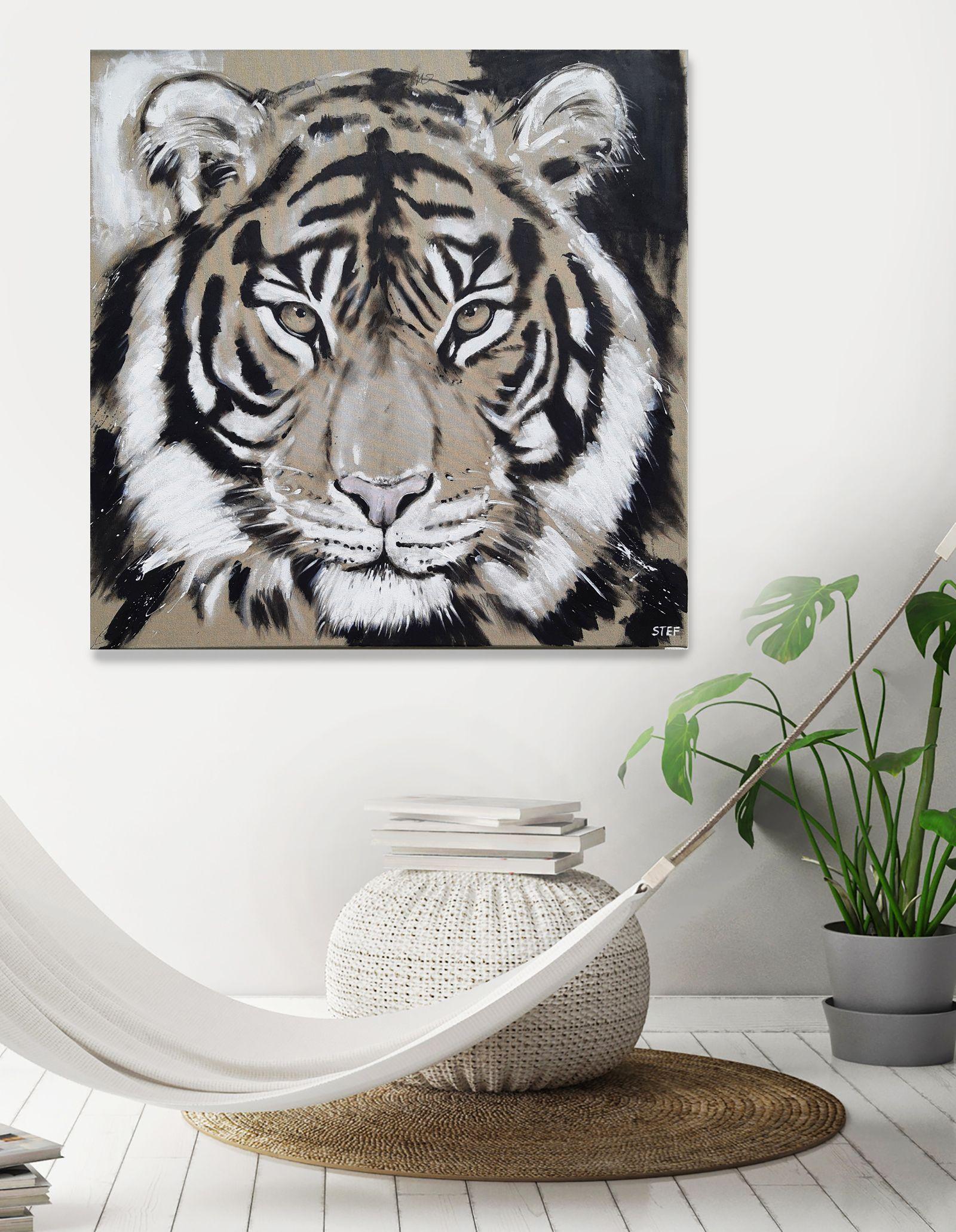 TIGER is an expressive painting of a close up Tiger head.    Splashing Colors in black, white on raw canvas.  The monochrome color in combination with the soft tone of the canvas develops has a special charm.    100 x 100 cm      â€žThe life of the
