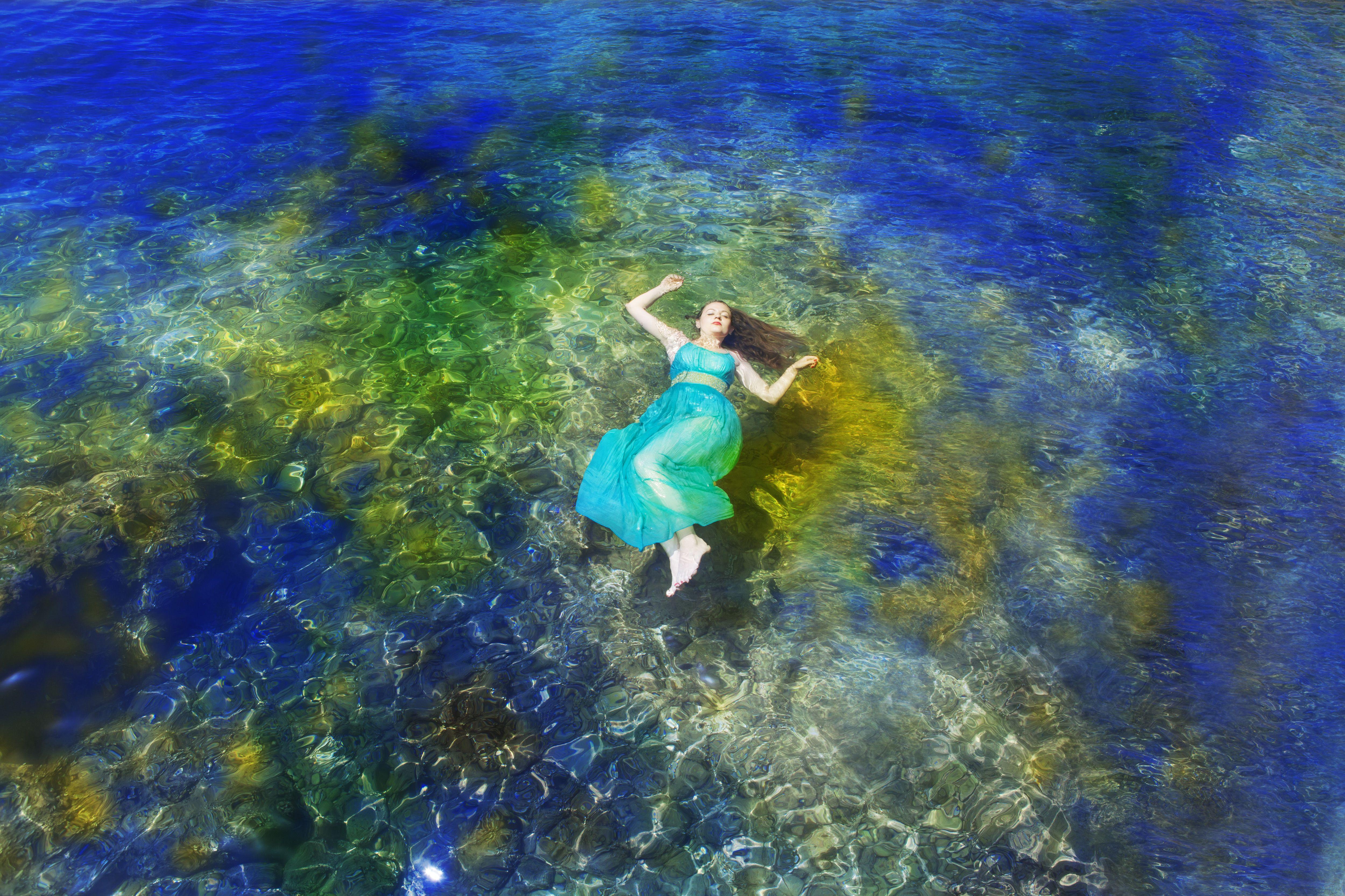Viet Ha Tran Color Photograph - Mermaid in Ibiza VII, Photograph, C-Type