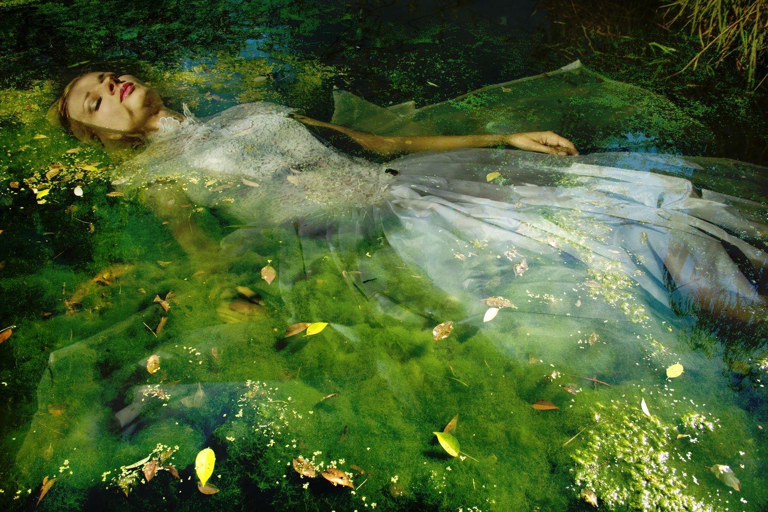 Viet Ha Tran Color Photograph - Take me to your dreams Ophelia IV, Photograph, C-Type