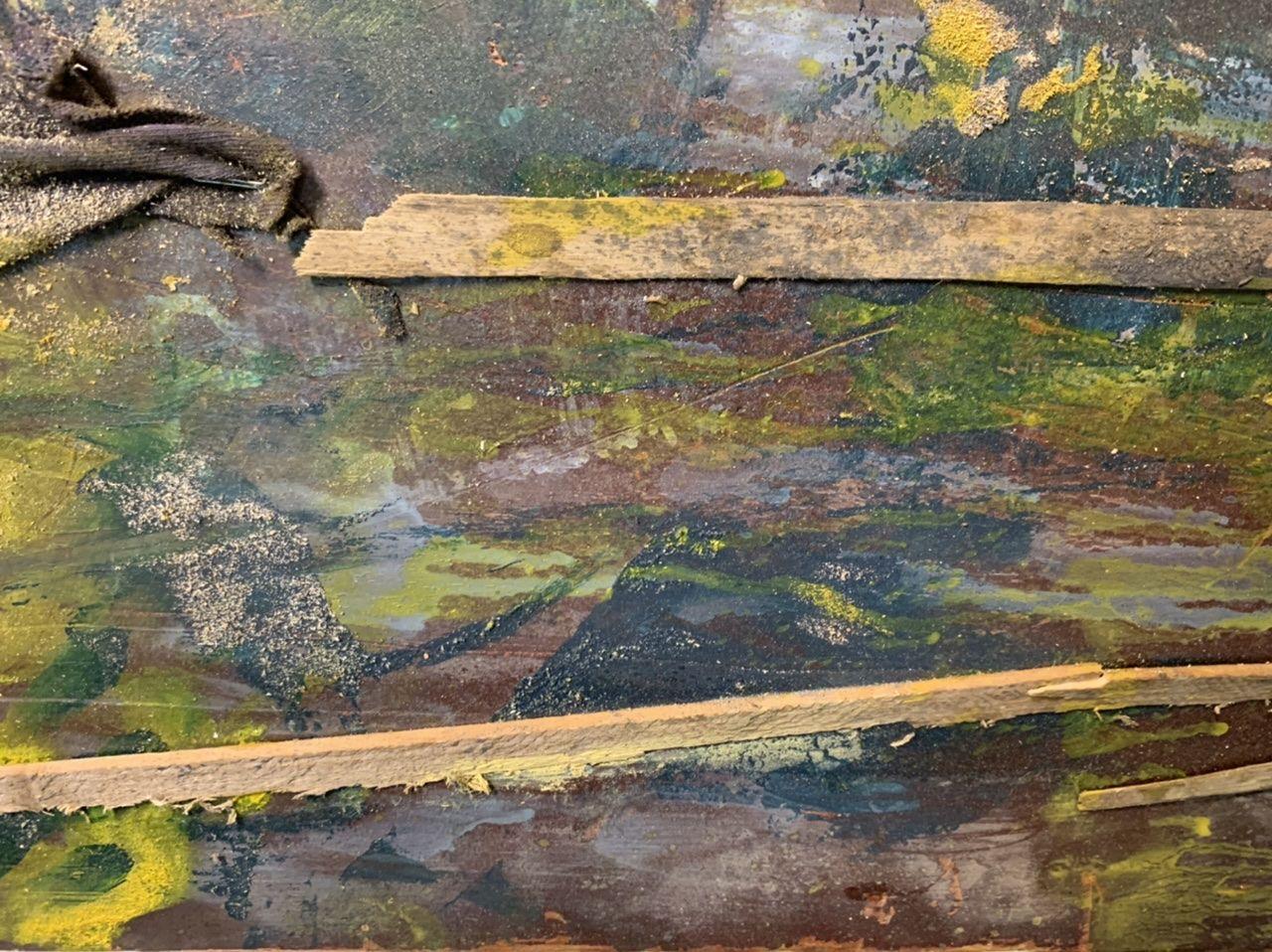 Collage aus Öl, Stoff, Sägemehl und Holzsplittern auf Holz :: Gemälde :: Abstrakt :: Dieses Werk wird mit einem offiziellen, vom Künstler unterzeichneten Echtheitszertifikat geliefert :: Bereit zum Aufhängen: Ja :: Signiert: Ja :: Ort der Signatur: