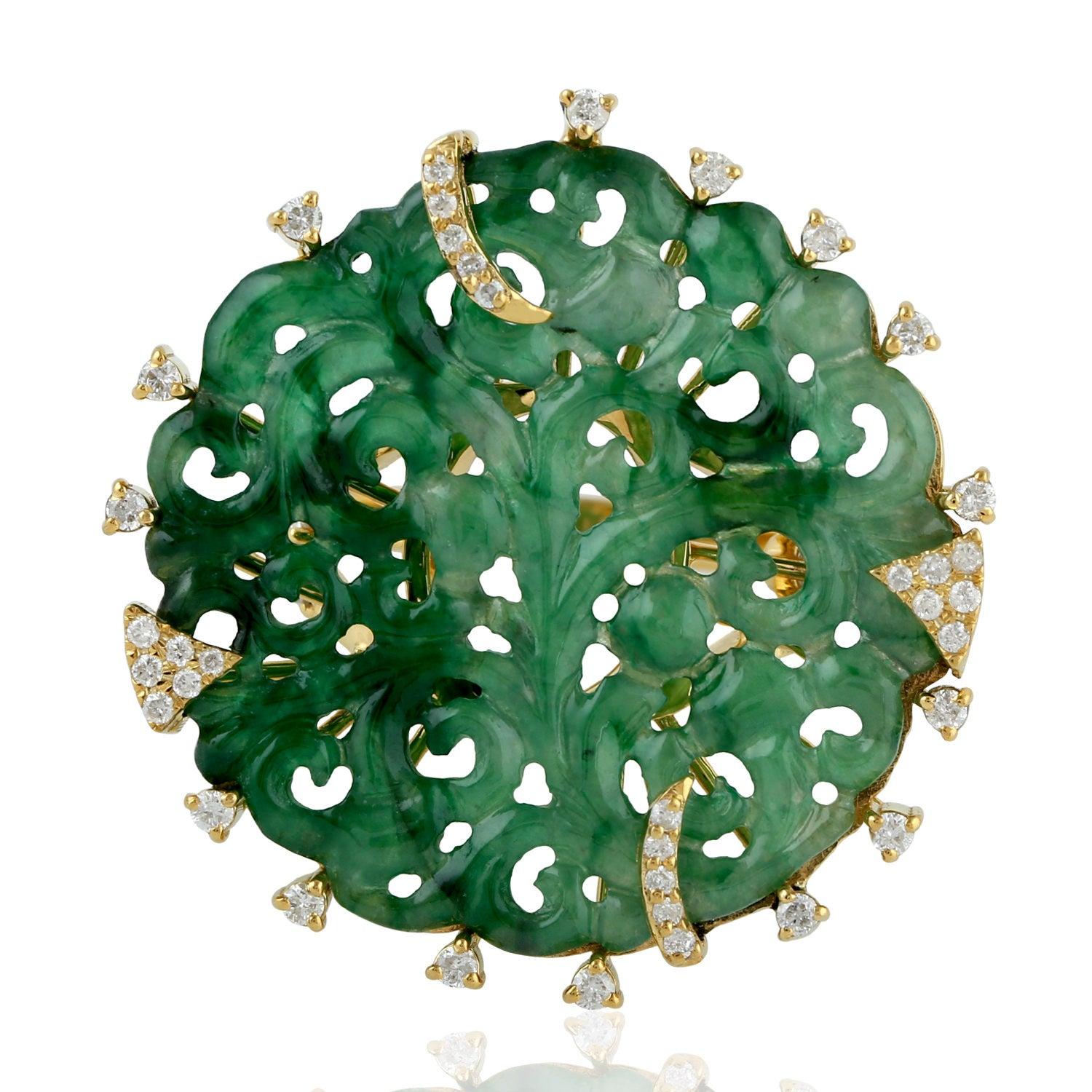 For Sale:  12.34 Carat Carved Jade 18 Karat Gold Diamond Ring 4
