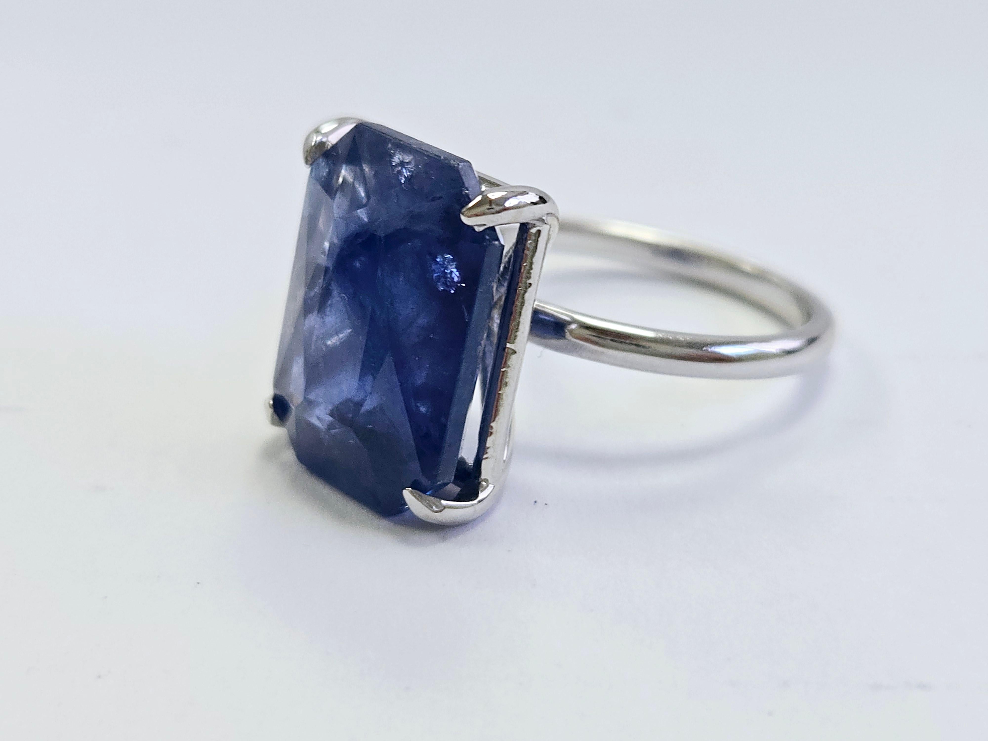 12.34 Carats Radiant Cut Natural Sapphire Ring 14 Karat White Gold For Sale 3
