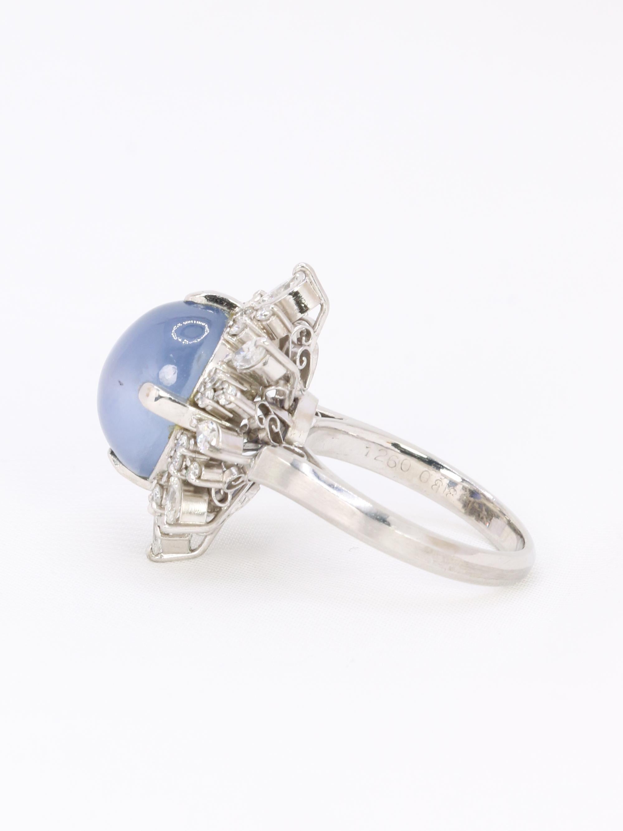 12.34 ct Ceylan Cabochon Star sapphire and diamond cluster ring For Sale 1