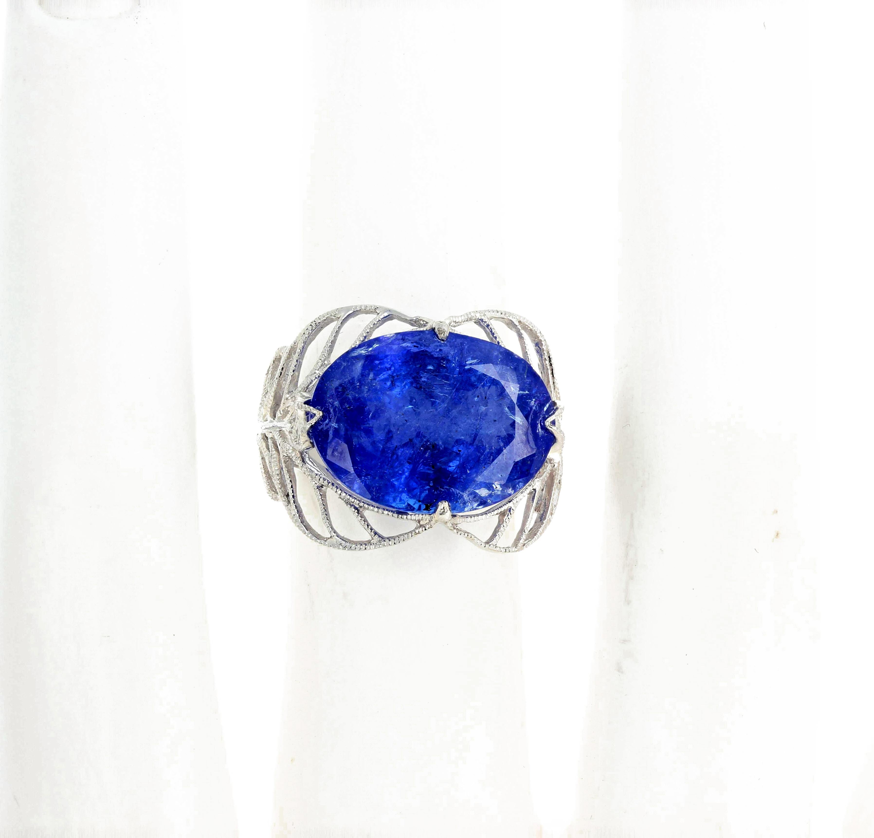 AJD Stunning Rare Gorgeous Blue 12.35 Cts Tanzanite White Gold Ring In New Condition For Sale In Raleigh, NC