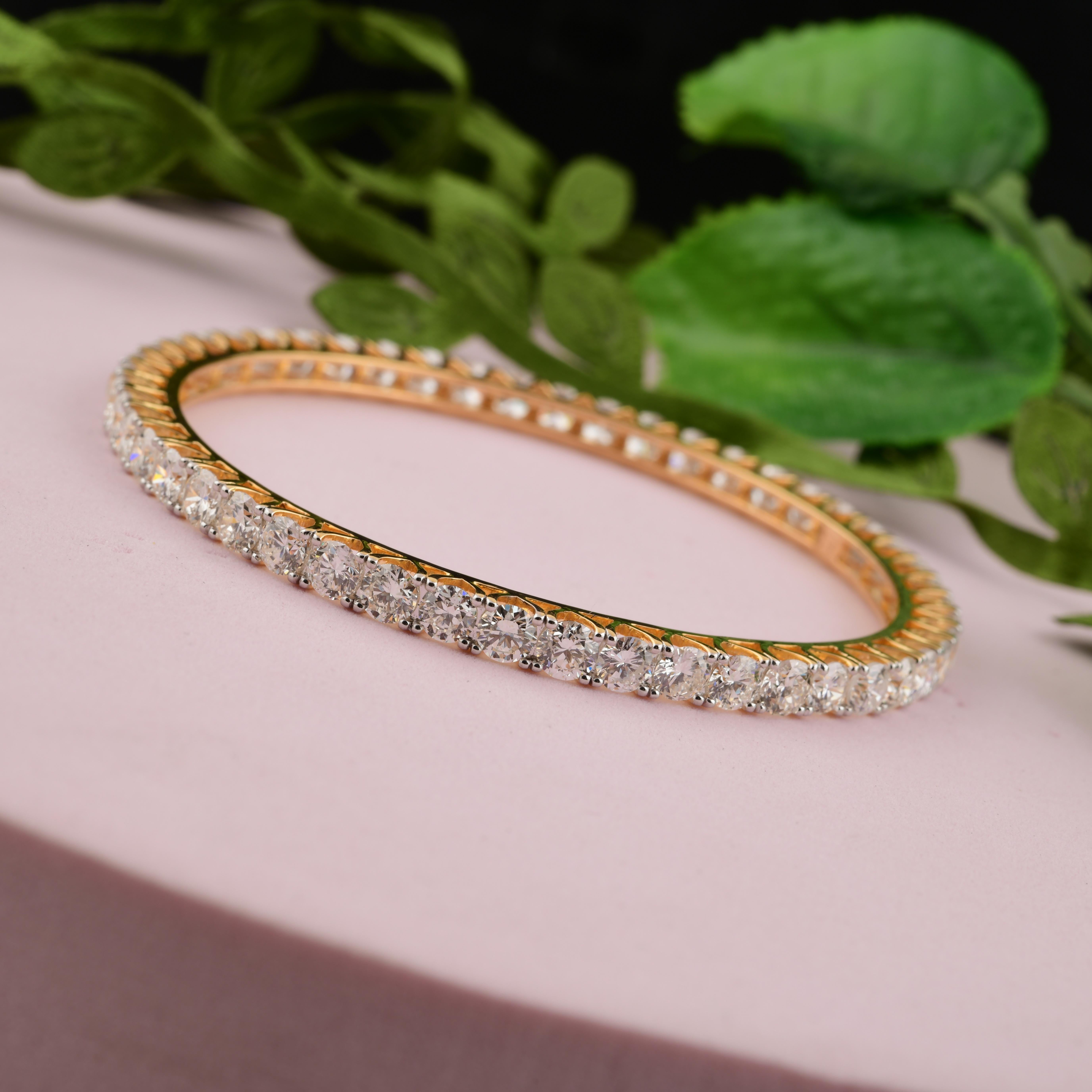12.36 Carat SI/H Round Brilliant Cut Diamond Bangle 14 Karat Yellow White Gold In New Condition For Sale In Diera, Dubai