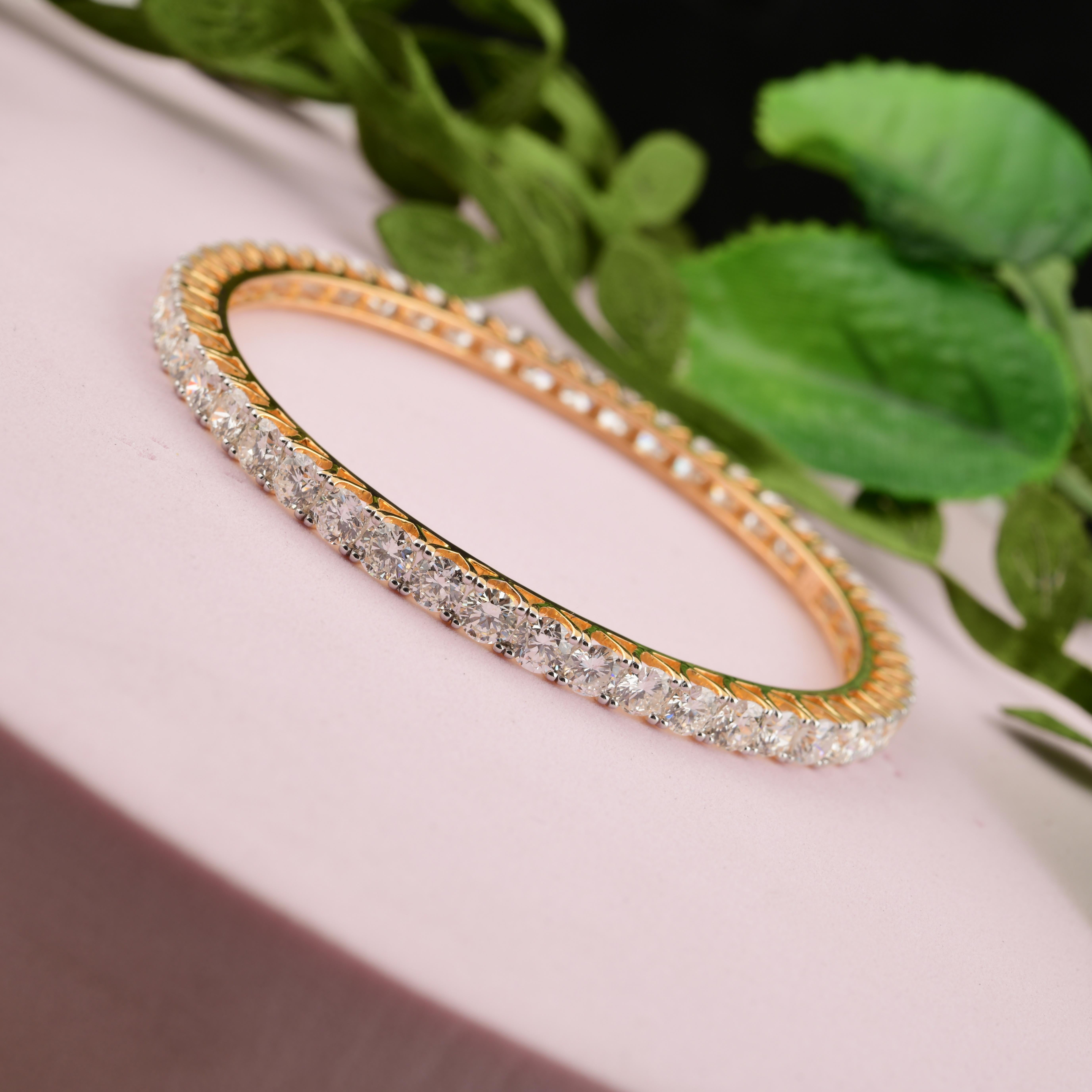 Women's 12.36 Carat SI/H Round Brilliant Cut Diamond Bangle 14 Karat Yellow White Gold For Sale