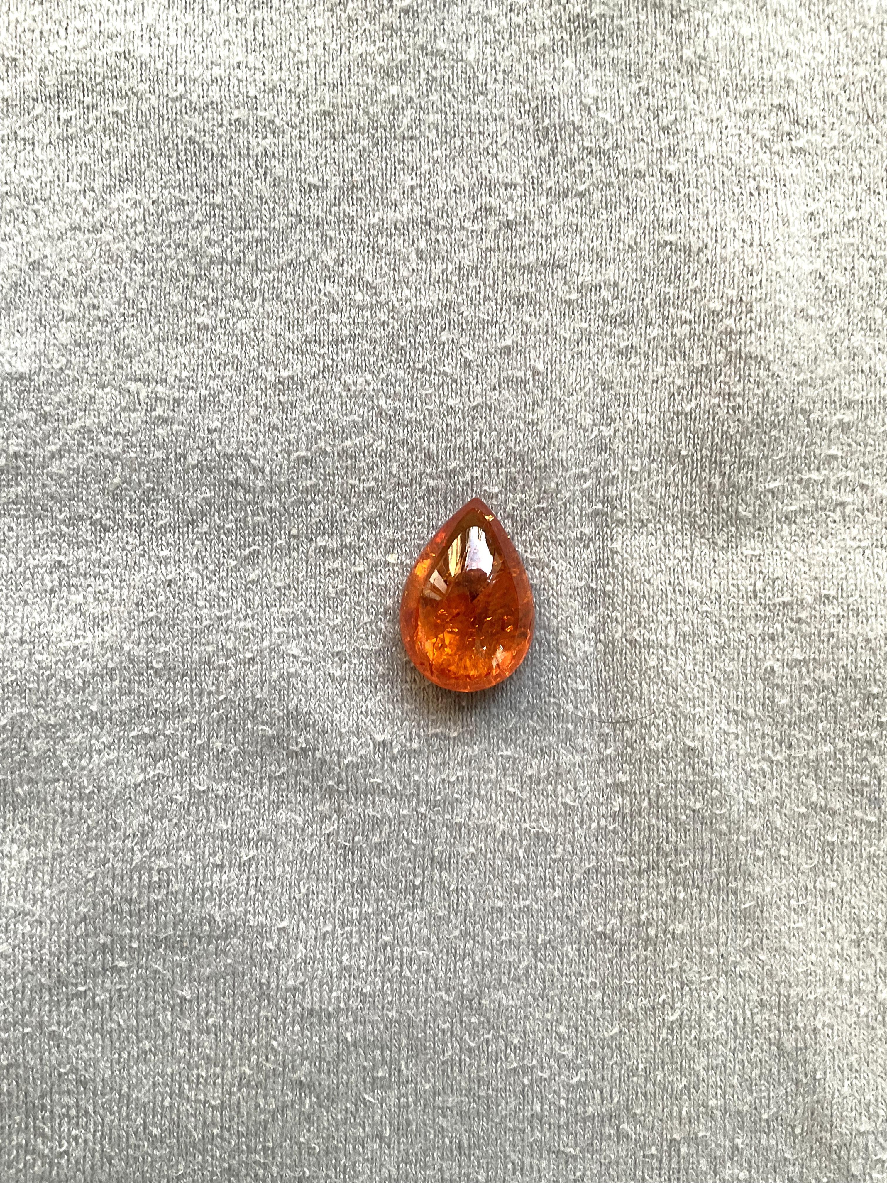 da uomo o donna 12,36 Carati di Granato Fanta Spessartite a forma di pera di alta qualità Nature in vendita