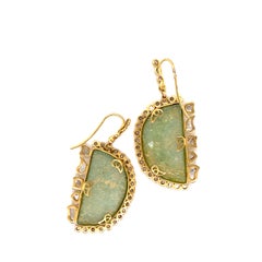 Orecchini pendenti in vetro romano da 12,39 carati con diamanti