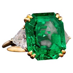 12.39 Carat Emerald-cut Statement 14K White Gold Iconic Presence