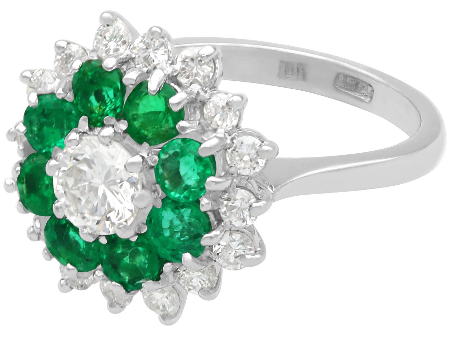 Round Cut Vintage 1.23 Carat Diamond and Emerald White Gold Cocktail Ring, Circa 1970 For Sale