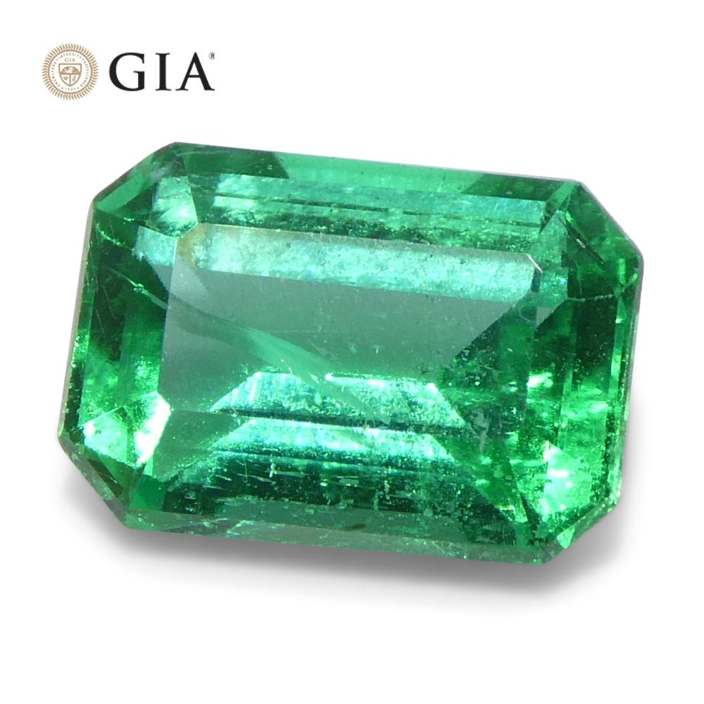 1.23ct Octagonal/Emerald Cut Green Emerald GIA Certified Zambia (F1) en vente 1