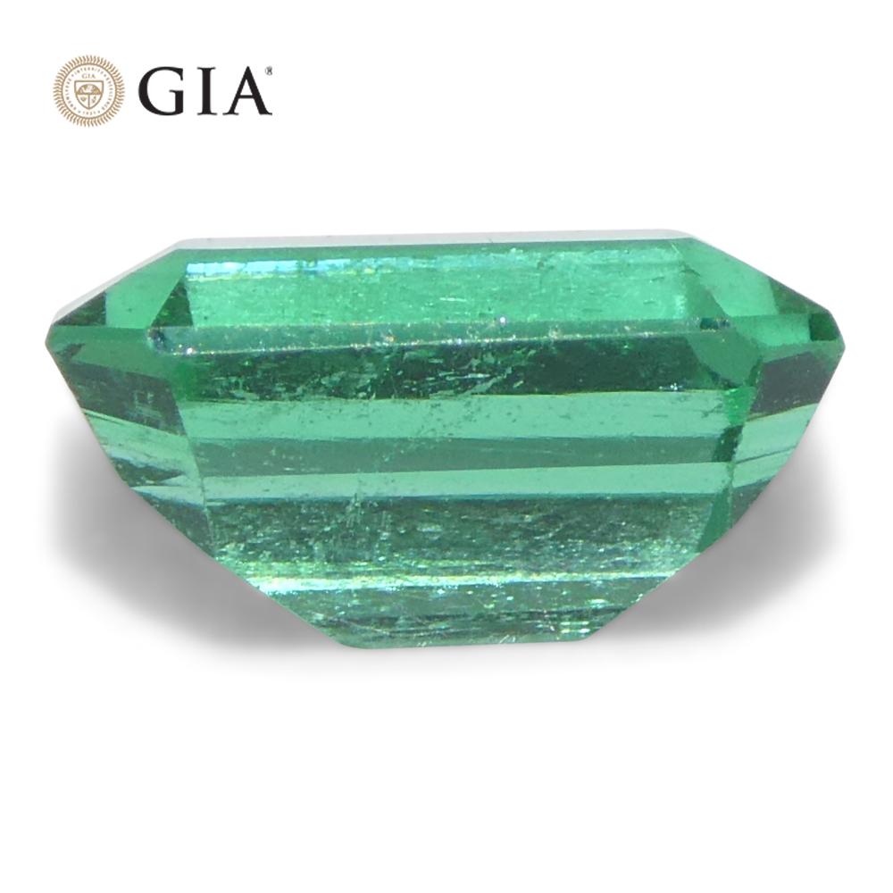 1.23ct Octagonal/Emerald Cut Green Emerald GIA Certified Zambia (F1) en vente 3