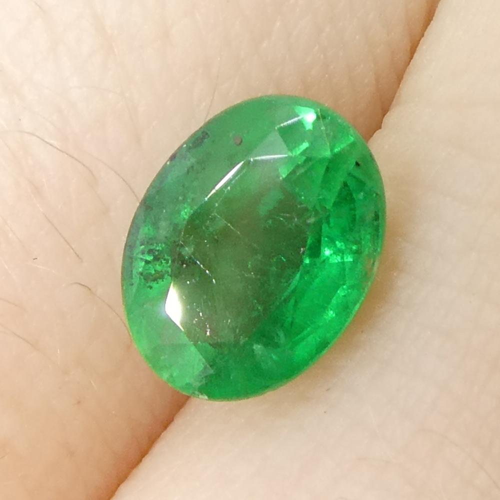 Esmeralda verde ovalada de 1.23 ct procedente de Zambia en venta 7