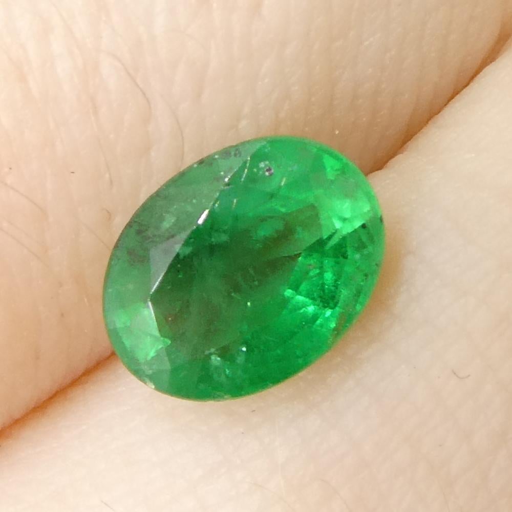 Esmeralda verde ovalada de 1.23 ct procedente de Zambia en venta 9