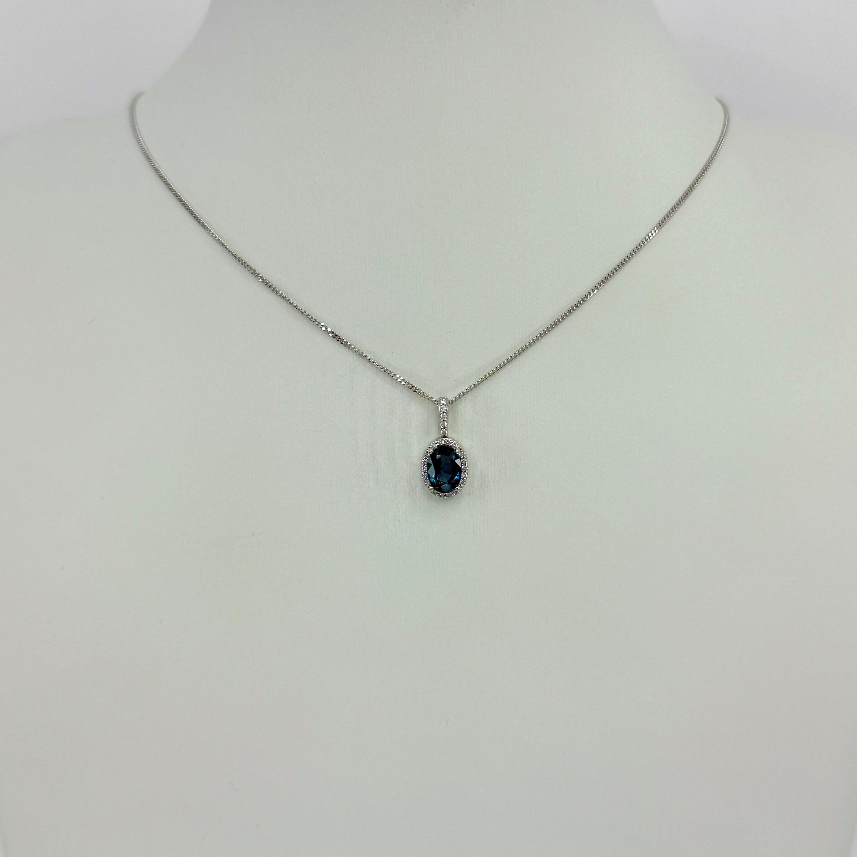 1.23ct Vivid Blue Oval Cut Sapphire And Diamond 14k White Gold Halo Pendant In New Condition For Sale In Birmingham, GB