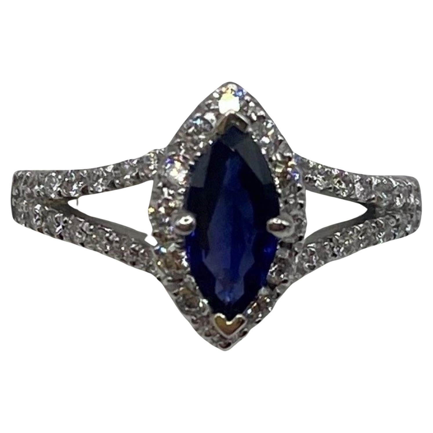 1.23ctw Marquise Sapphire & Round Diamond Ring in 14KT Gold For Sale