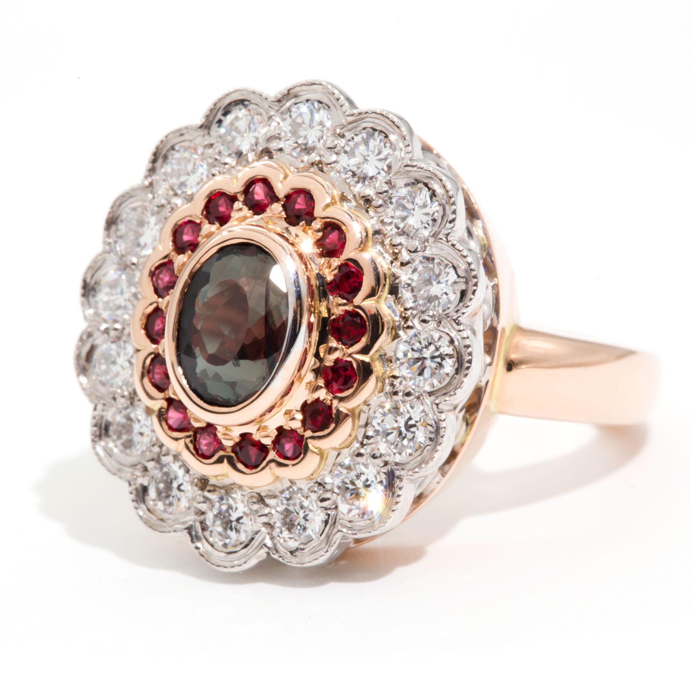 1.24 Carat Alexandrite and Red Spinel and Diamond 18 Carat Gold Cocktail Ring 1