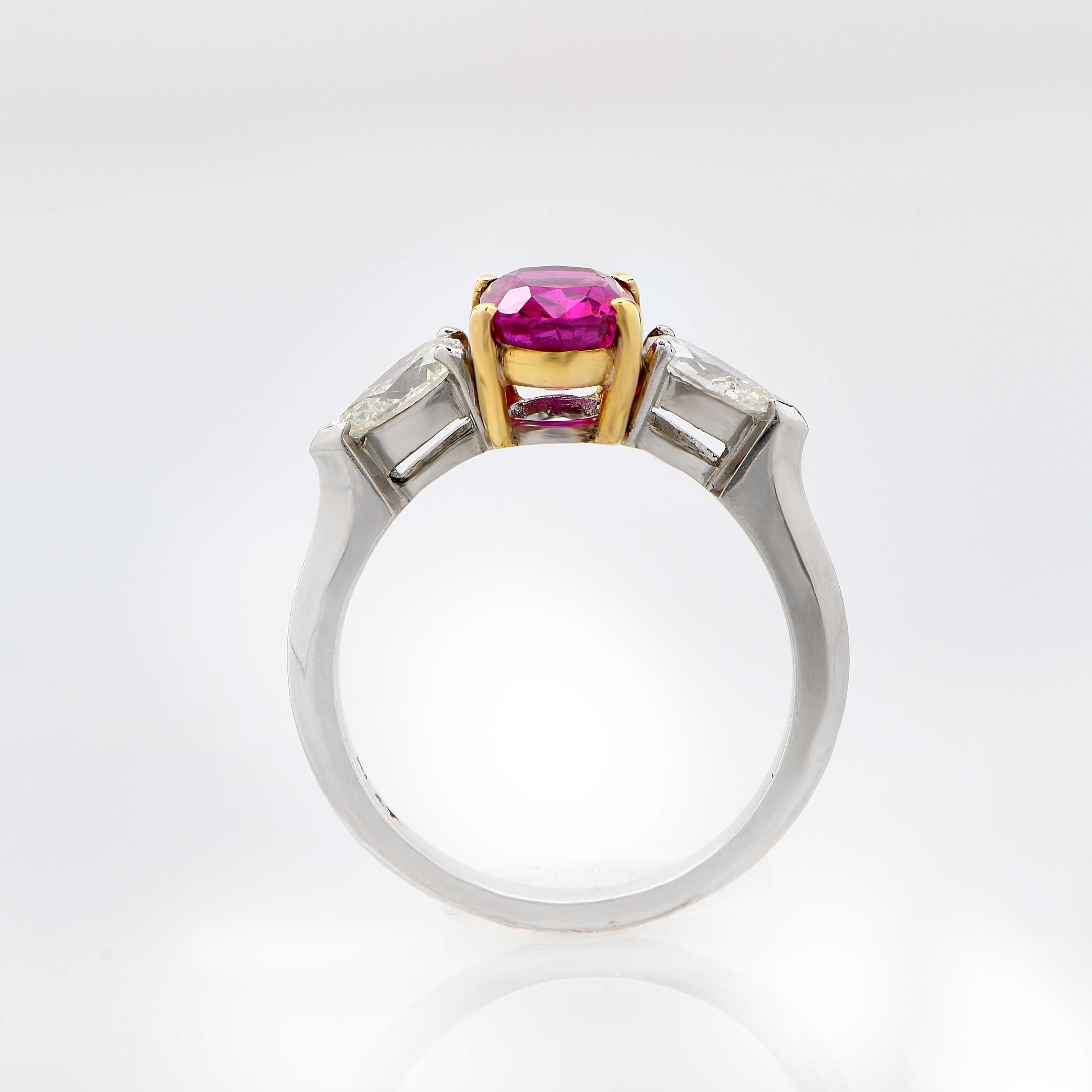 Women's or Men's 1.24 Carat Burma Ruby and Diamond Platinum and 18 Karat Yellow Gold Ring For Sale