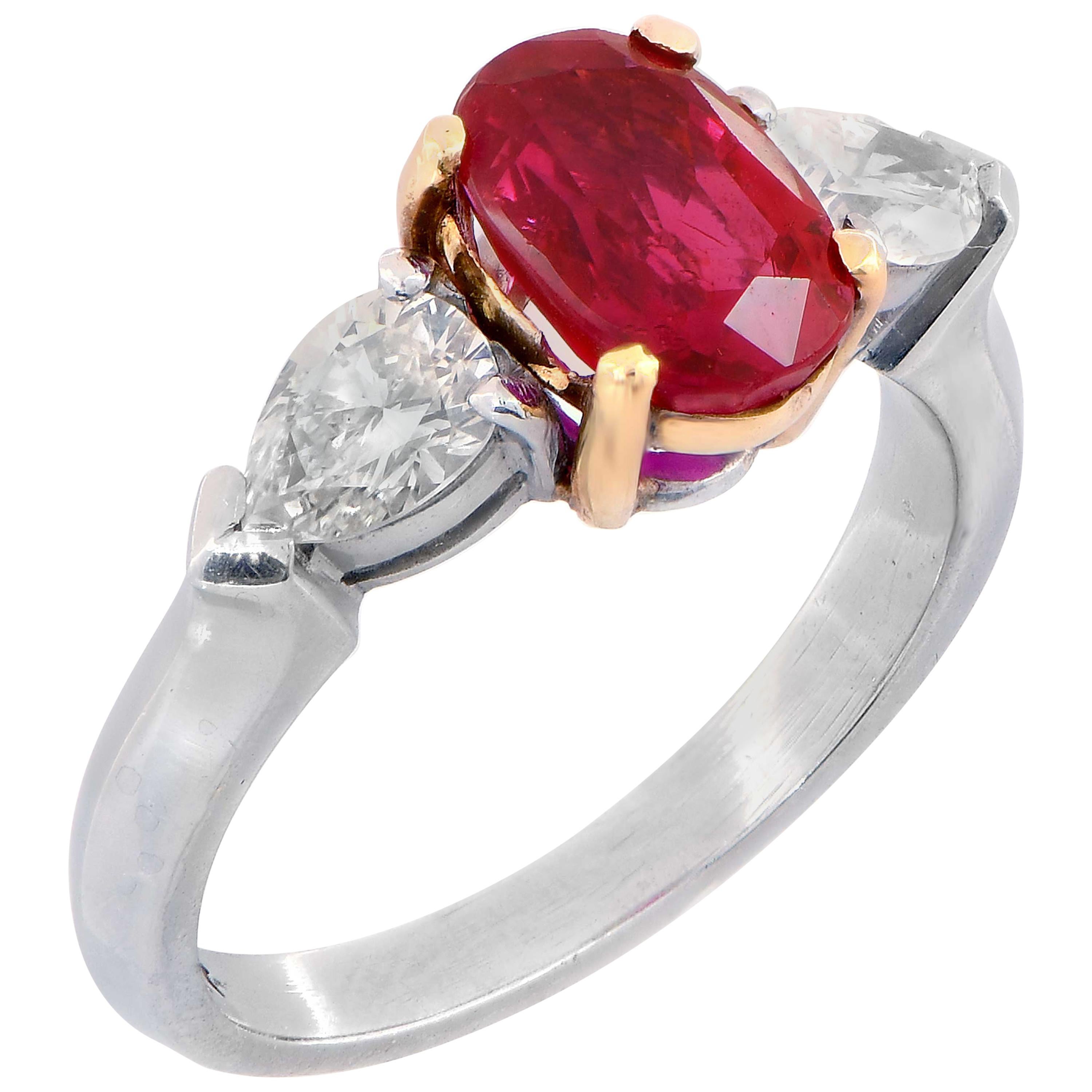 1.24 Carat Burma Ruby and Diamond Platinum and 18 Karat Yellow Gold Ring For Sale