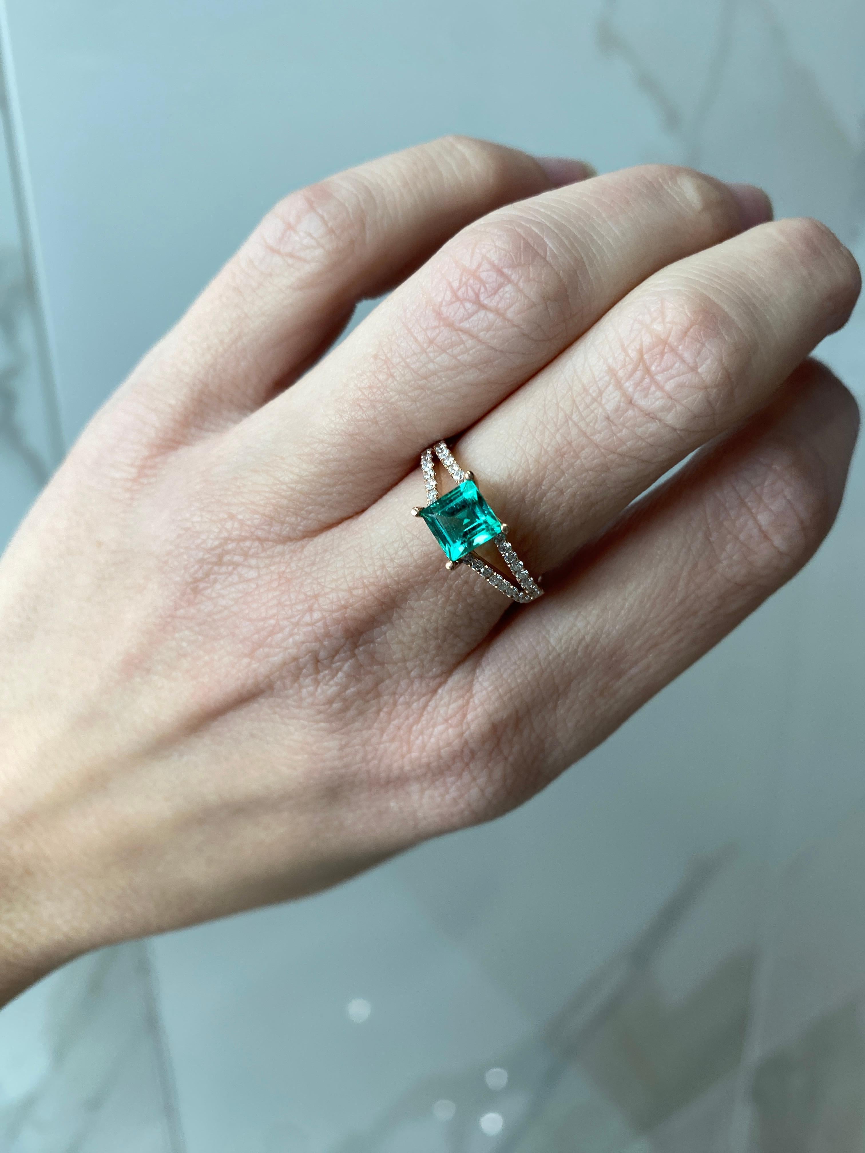 Anillo de Esmeralda Colombiana y Diamante Carré (Baguette Cuadrada) de 1,24 quilates en venta 2
