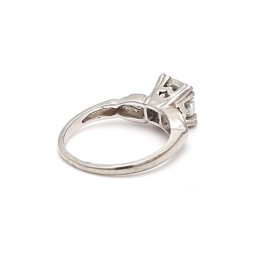 1.24 Carat Circular Brilliant Cut J-SI2 Diamond Platinum Engagement Ring For Sale 1