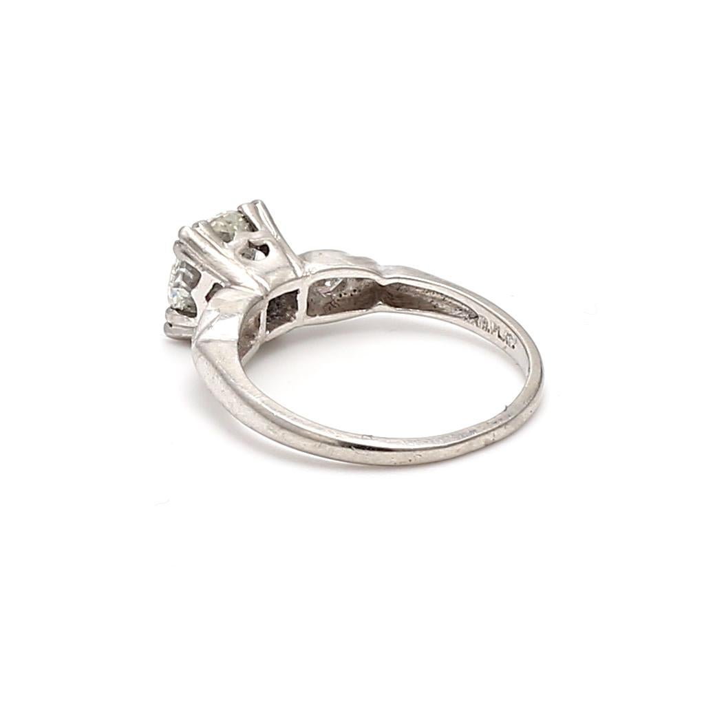 1.24 Carat Circular Brilliant Cut J-SI2 Diamond Platinum Engagement Ring For Sale 3