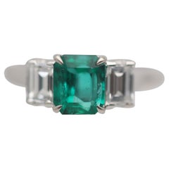 1.24 Carat Colombian Emerald Diamond Platinum 3-Stone Ring, GIA Certified