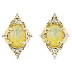 Sunita Nahata 1,24 Karat äthiopische Ohrstecker aus 18KRG mit Diamanten.