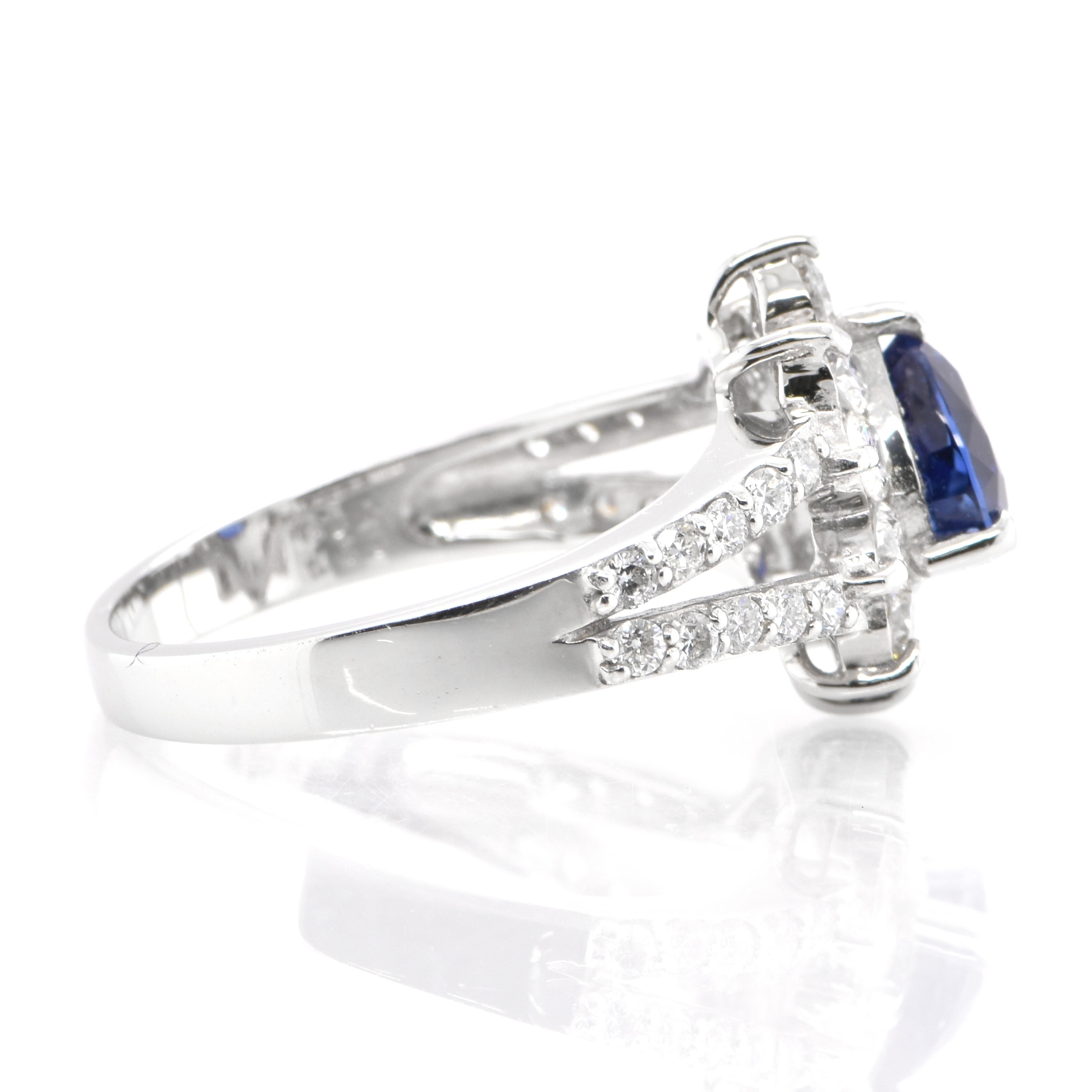 1.24 Carat Natural Blue Sapphire and Diamond Ring Set in Platinum In New Condition For Sale In Tokyo, JP