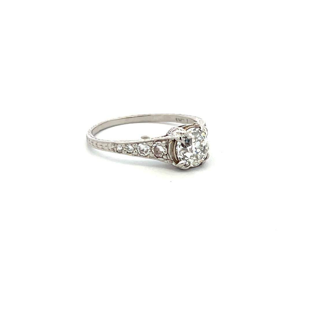 1.24 Carat Old European Cut H VS2 Diamond Platinum Engagement Ring For Sale 3