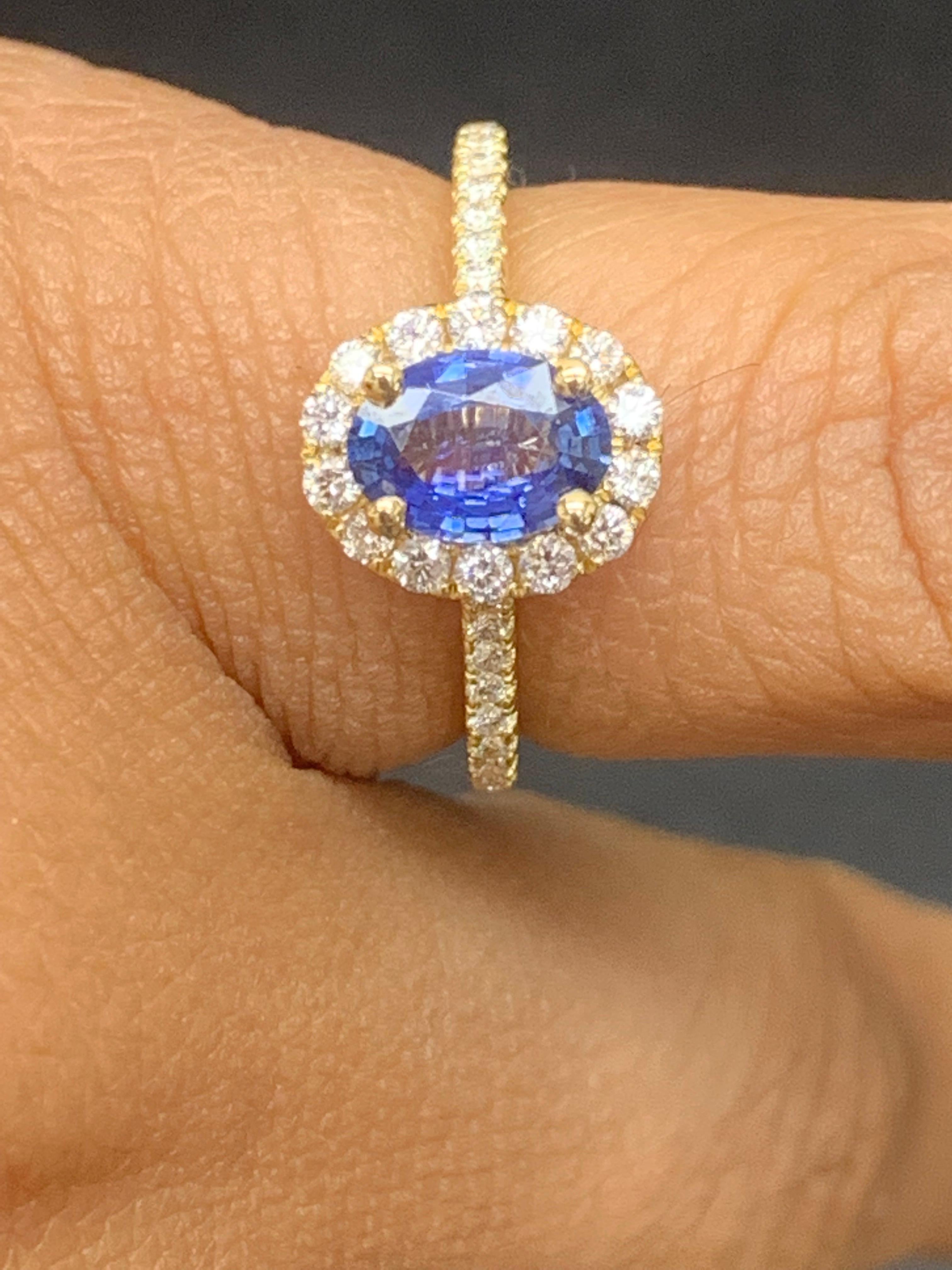 1.24 Carat Oval Sapphire and Diamond Halo Engagement Ring in 18K Yellow Gold For Sale 1