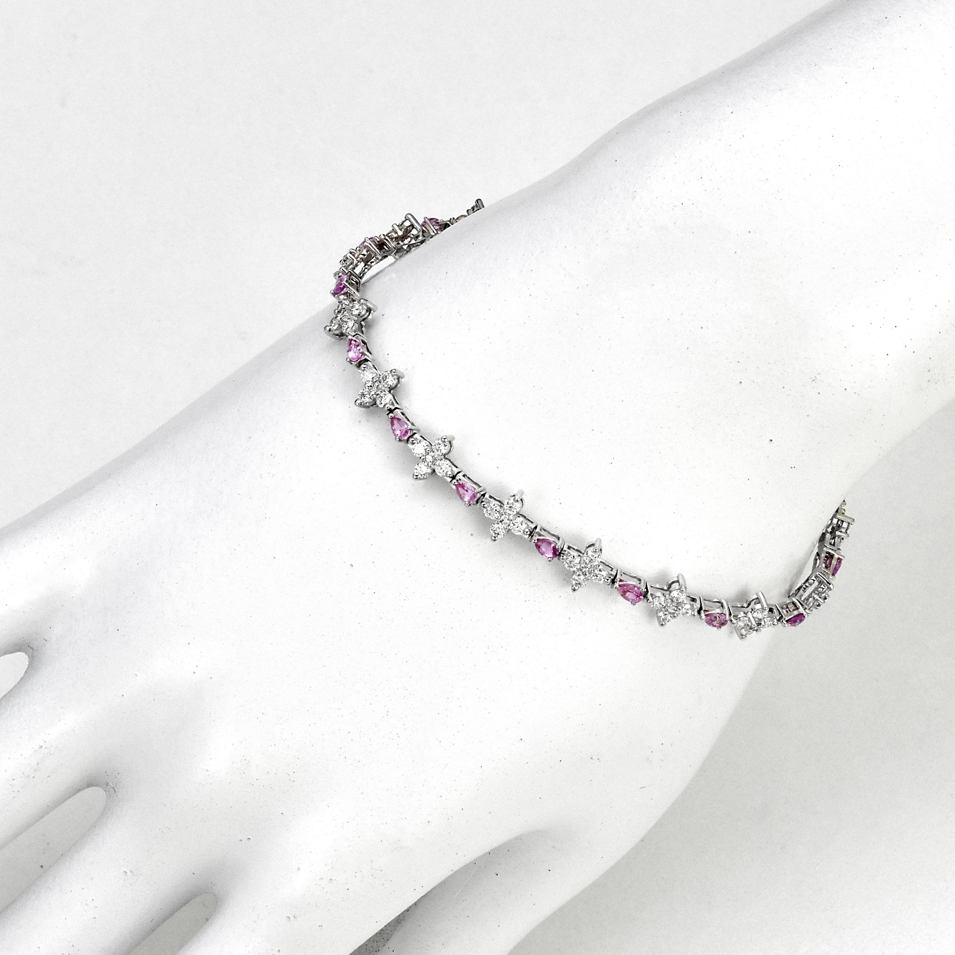 1.24 Carat Padparadscha Sapphire and Diamond Tennis Bracelet Made in Platinum In New Condition In Tokyo, JP
